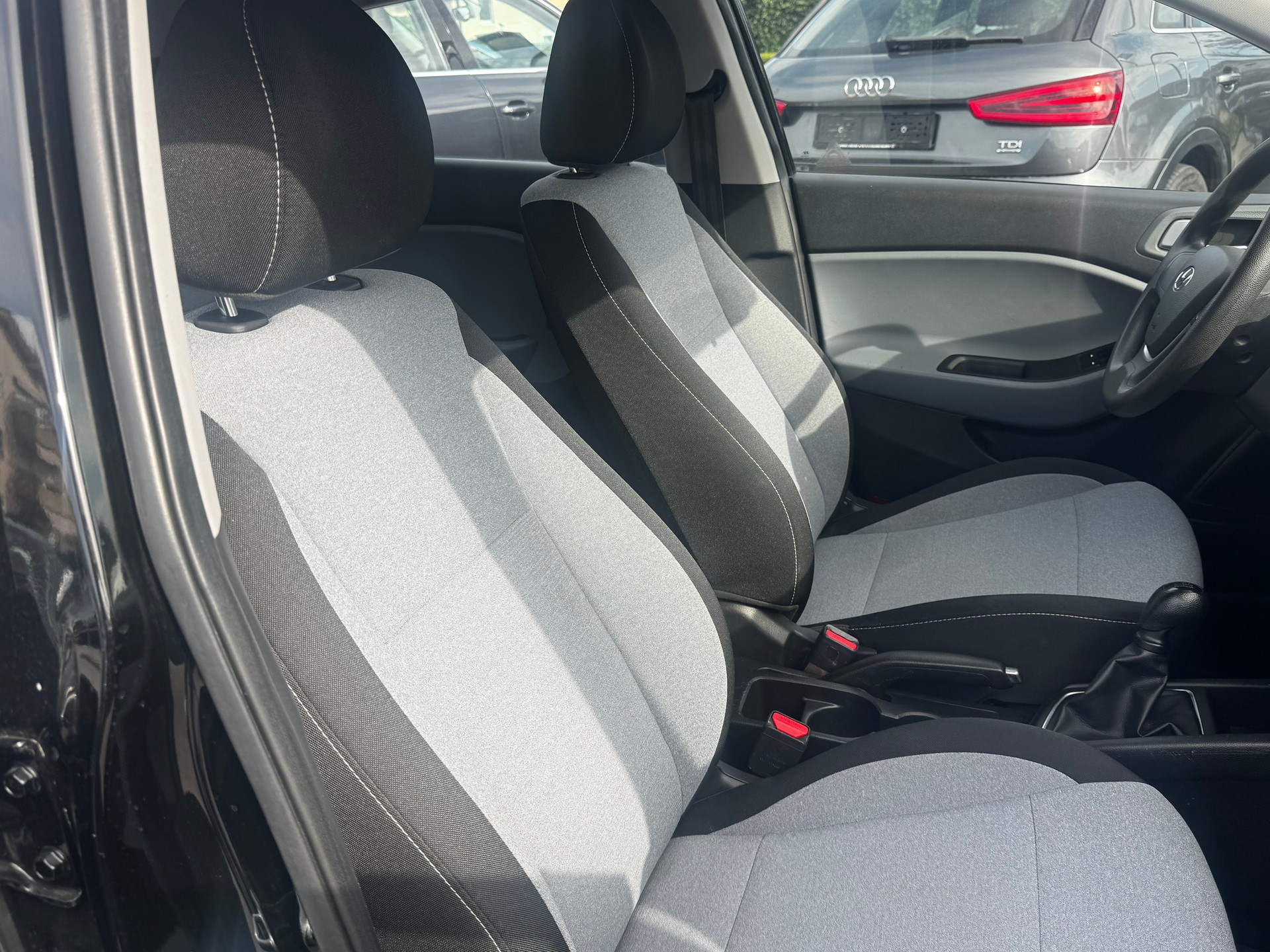 HYUNDAI i20 1.2 Pica-image-11