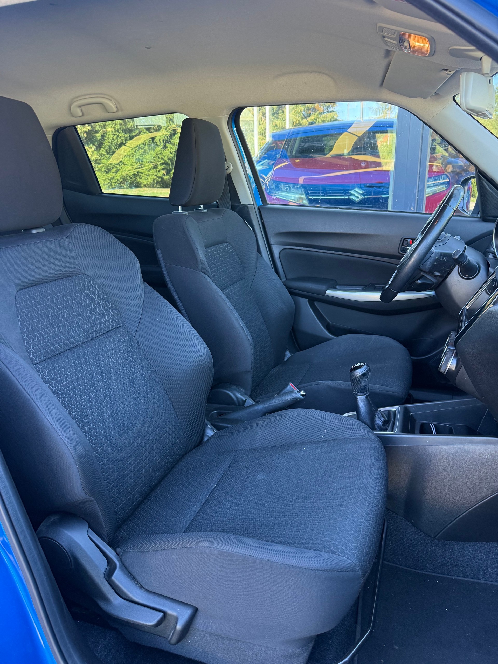SUZUKI Swift 1.2i Piz Sulai Top Hybrid Allgrip 4x4-image-8