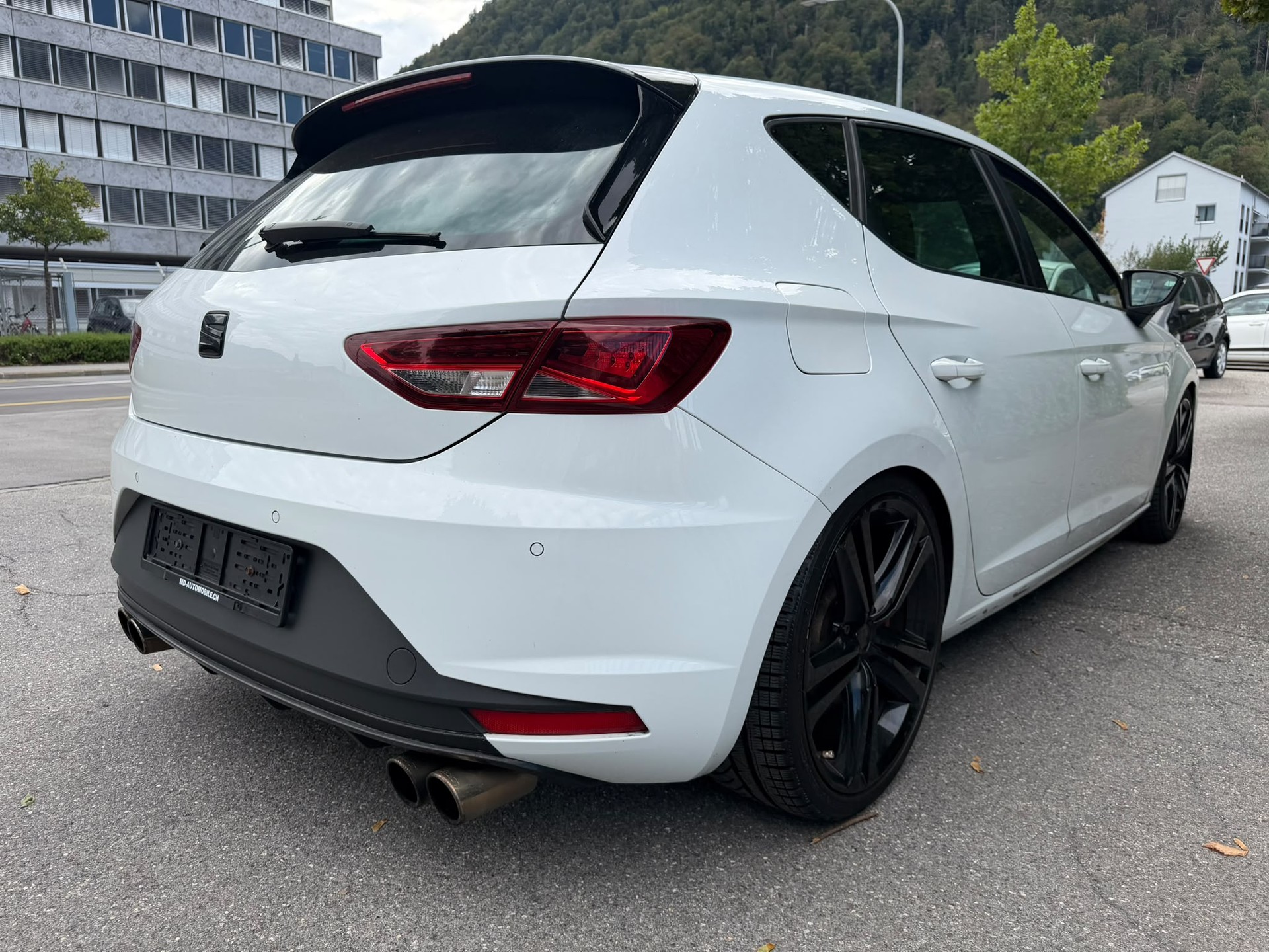 SEAT Leon 2.0 TSI Cupra 280 DSG-image-10