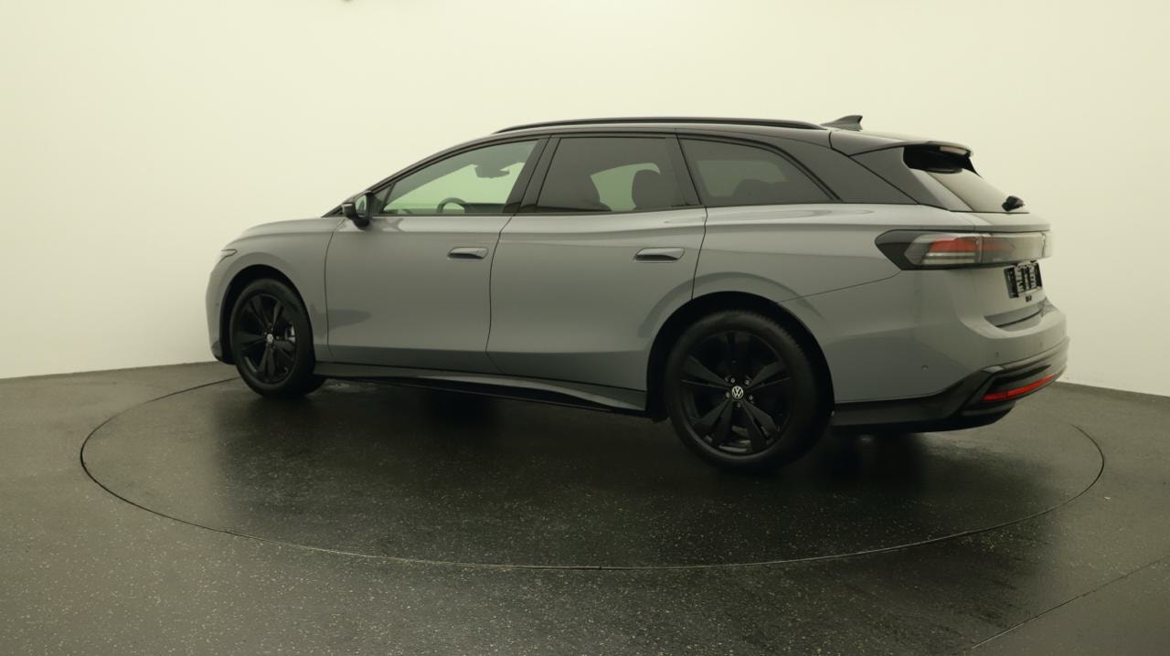 VW ID.7 Tourer Pro 77 kWh Limited-image-2