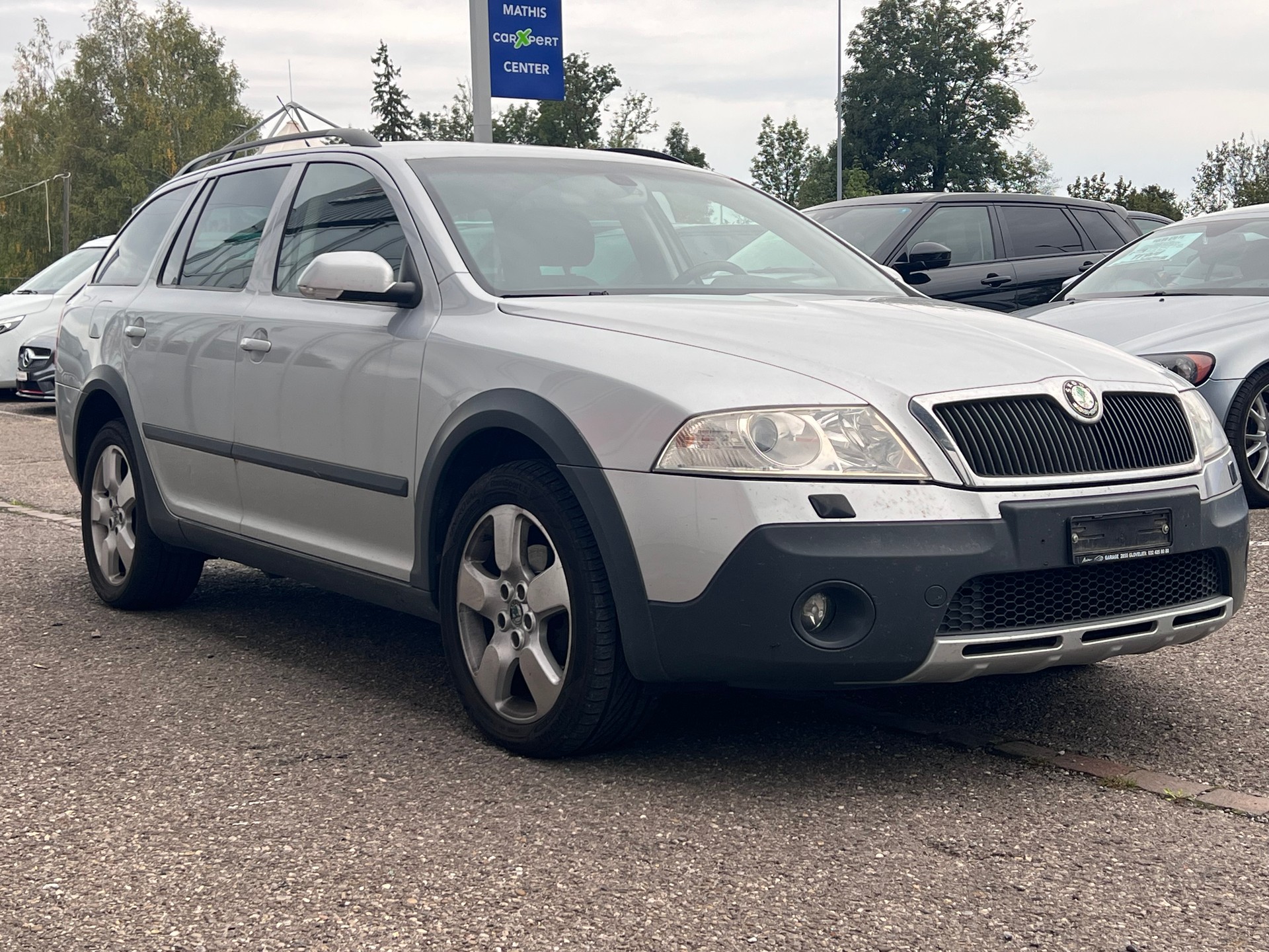 SKODA Octavia Scout 2.0 TDI 4x4-image-0