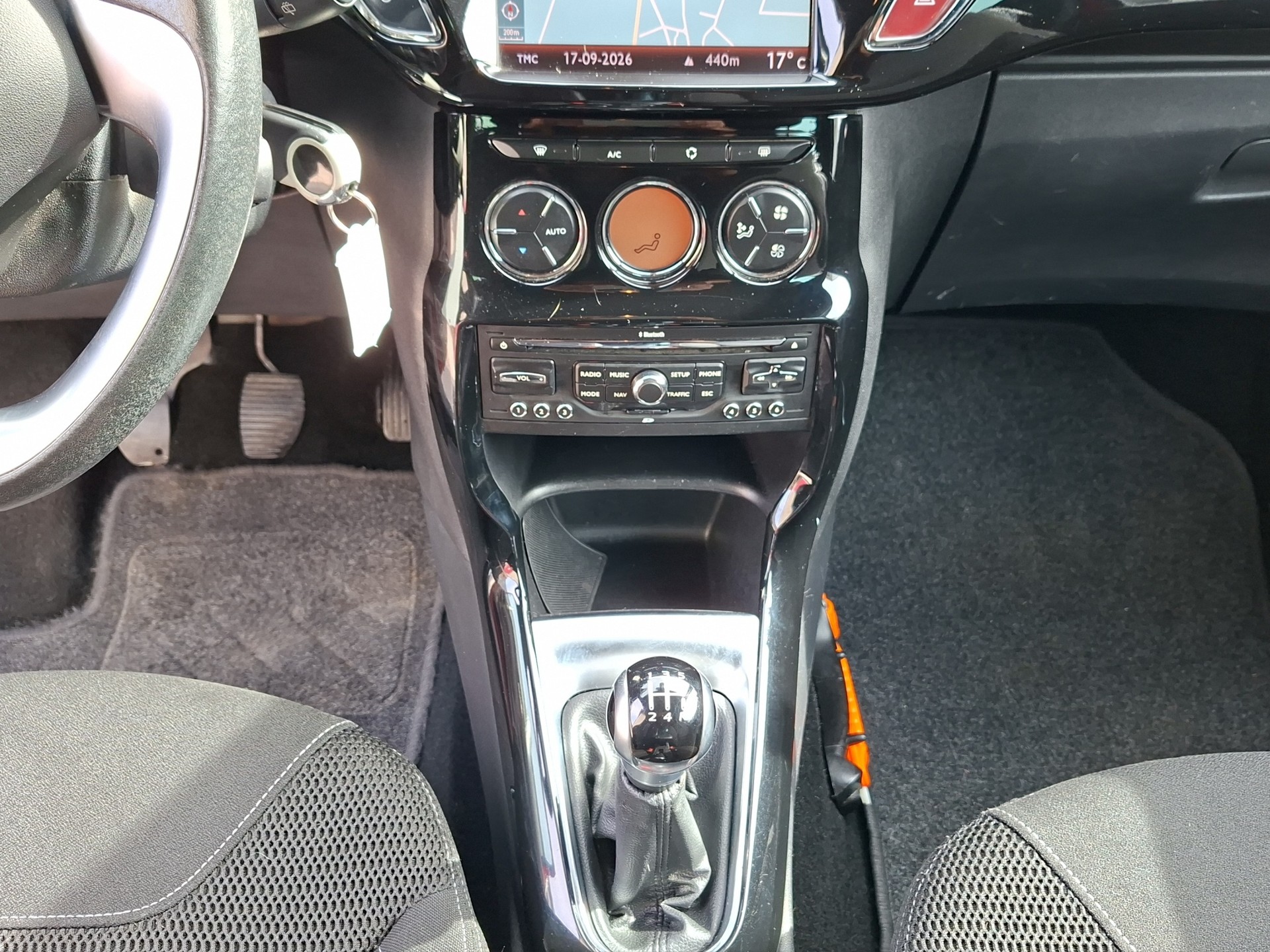 DS AUTOMOBILES DS3 1.6 VTi Ultra Prestige-image-11