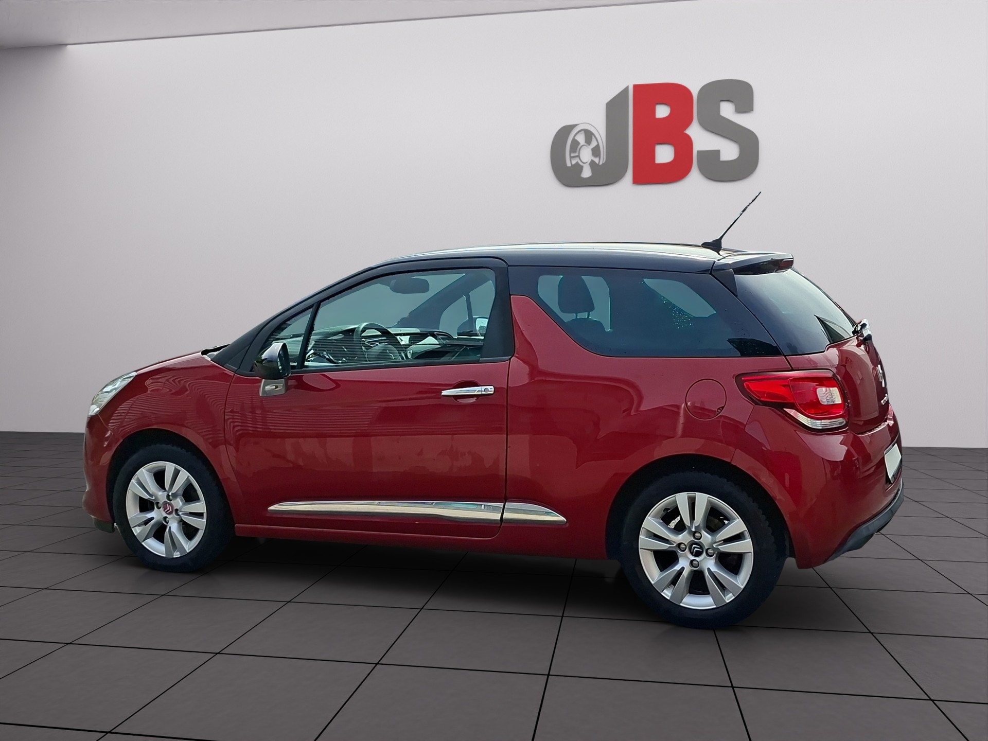 DS AUTOMOBILES DS3 1.6 VTi Ultra Prestige-image-1