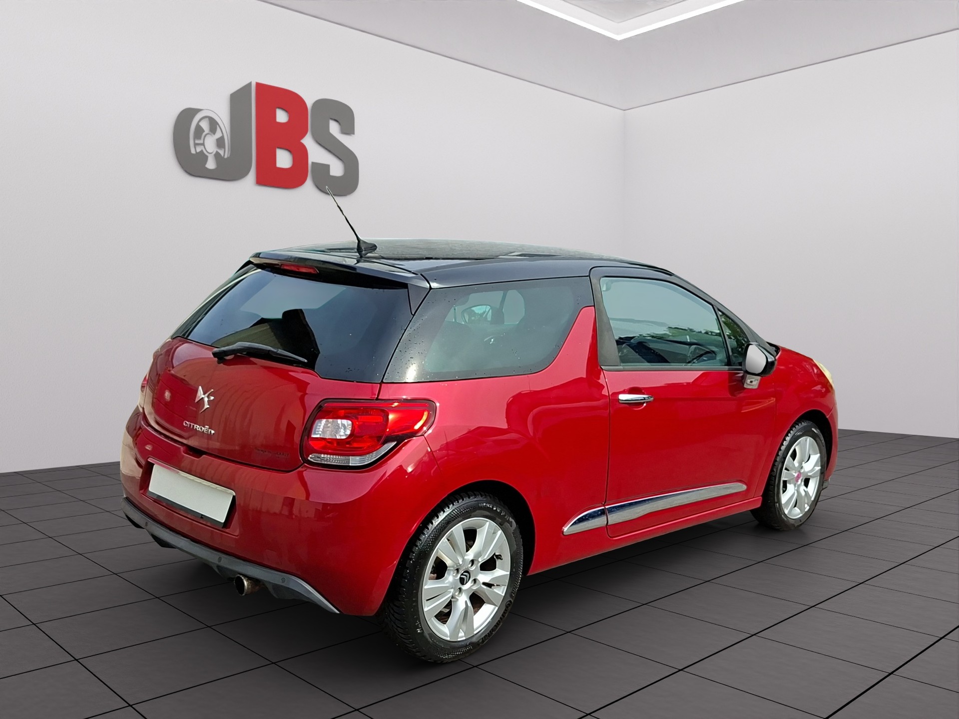 DS AUTOMOBILES DS3 1.6 VTi Ultra Prestige-image-4