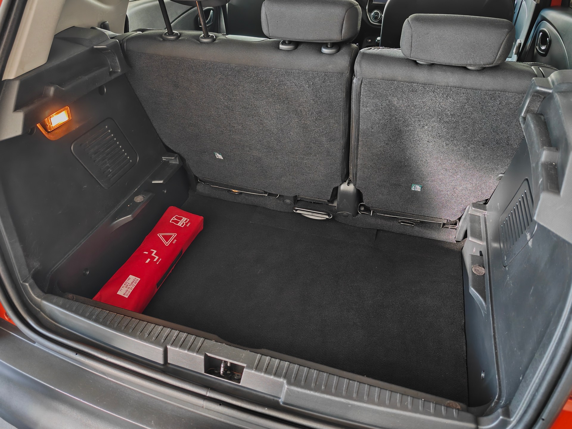 RENAULT Captur 1.2 T 16V Privilège EDC-image-6