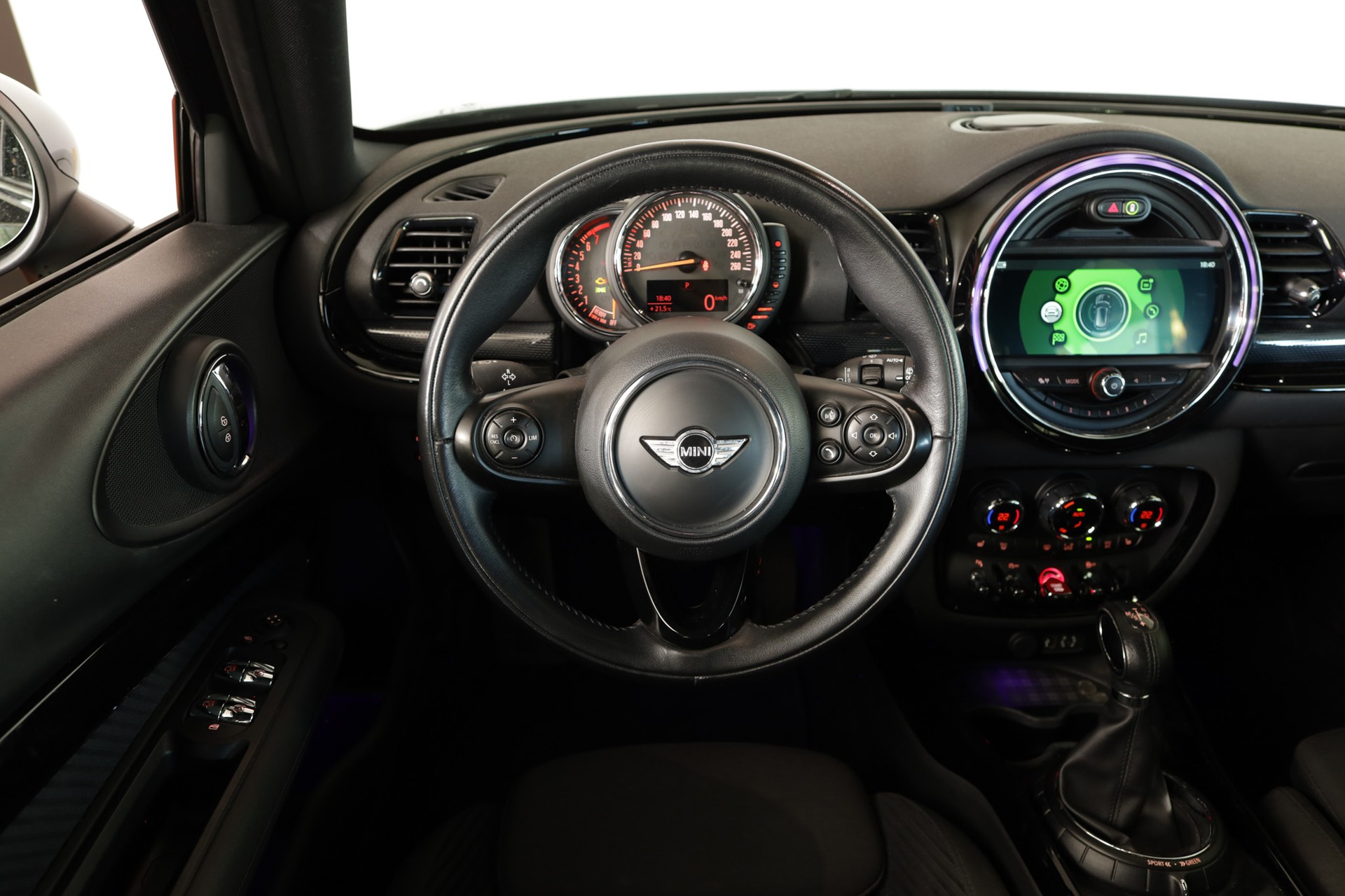 MINI Clubman Cooper S ALL4 Steptronic * Chili * Wired *-image-8