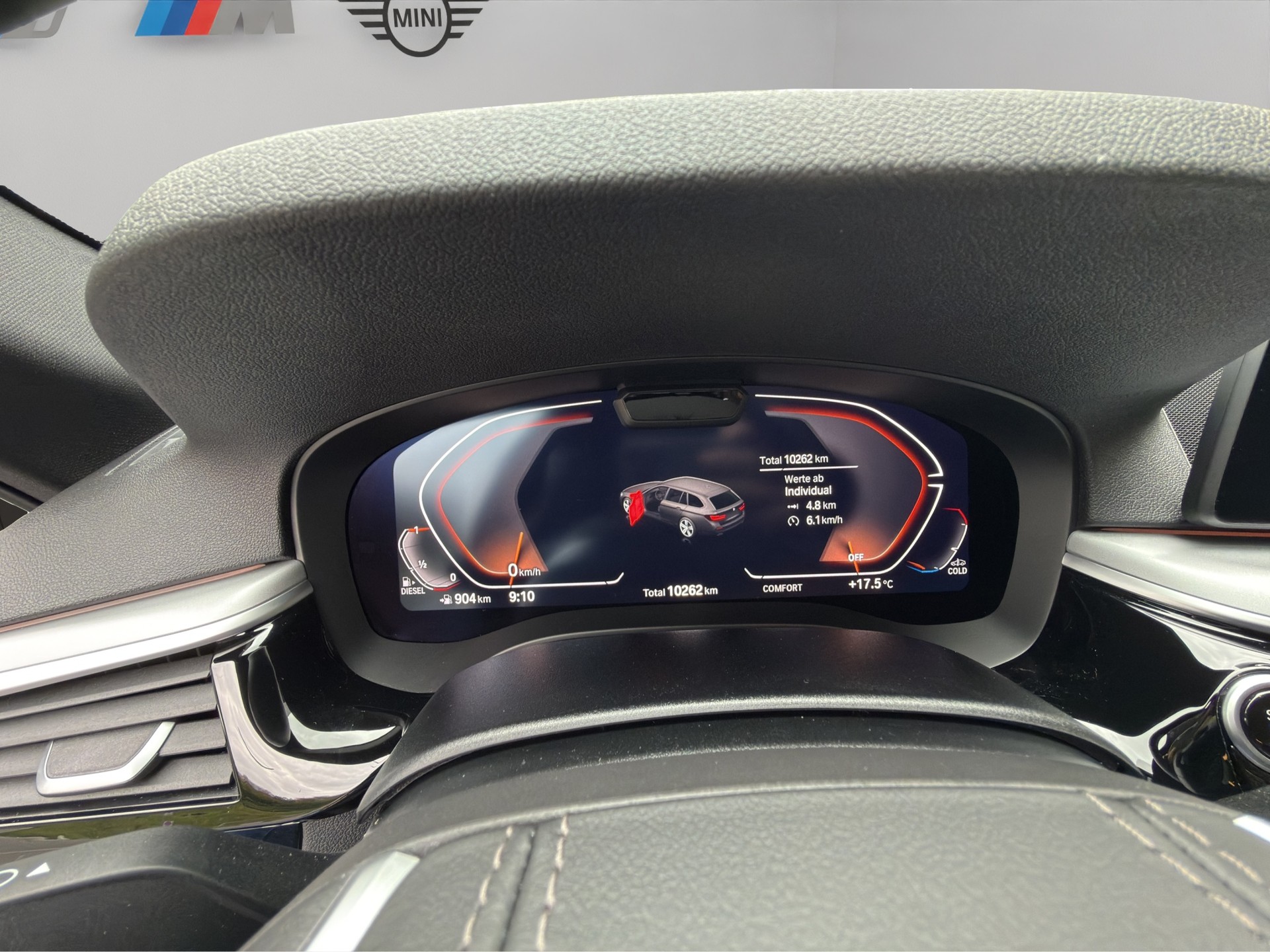 BMW 530d xDrive 48V Touring Steptronic-image-12