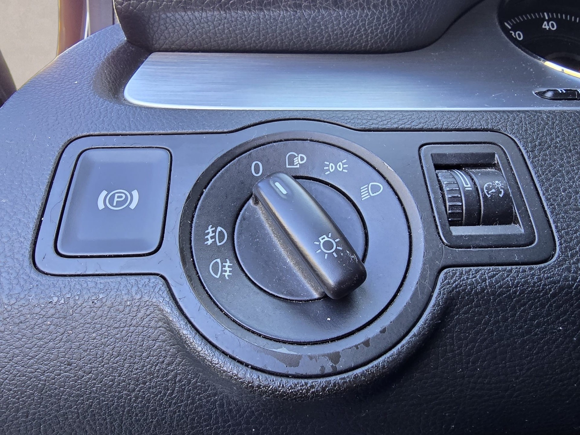 VW Passat Variant 2.0T FSI Comfortline-image-19