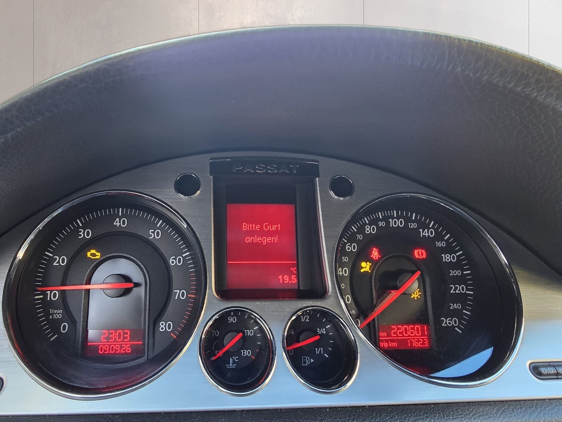VW Passat Variant 2.0T FSI Comfortline-image-14