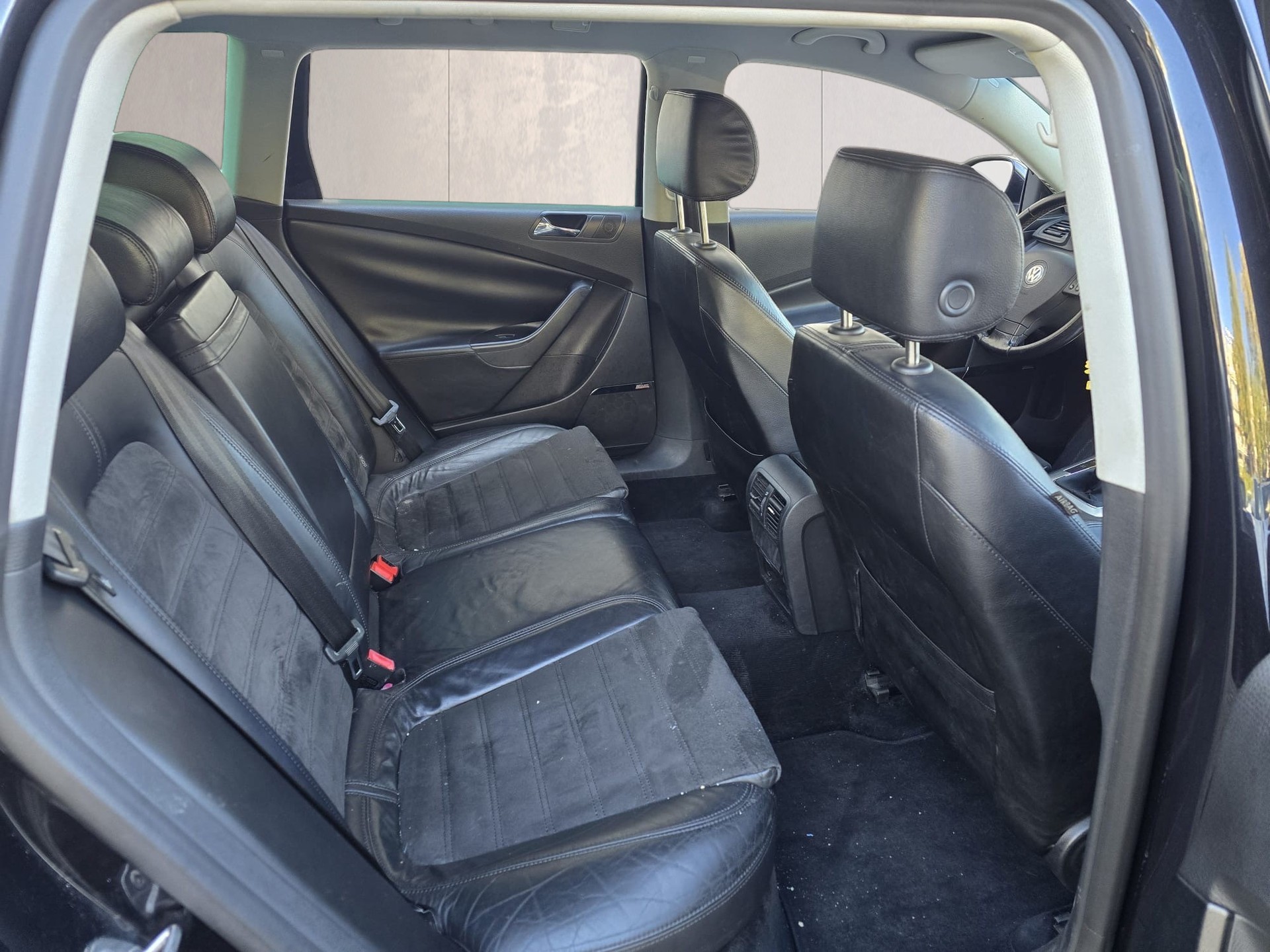VW Passat Variant 2.0T FSI Comfortline-image-23