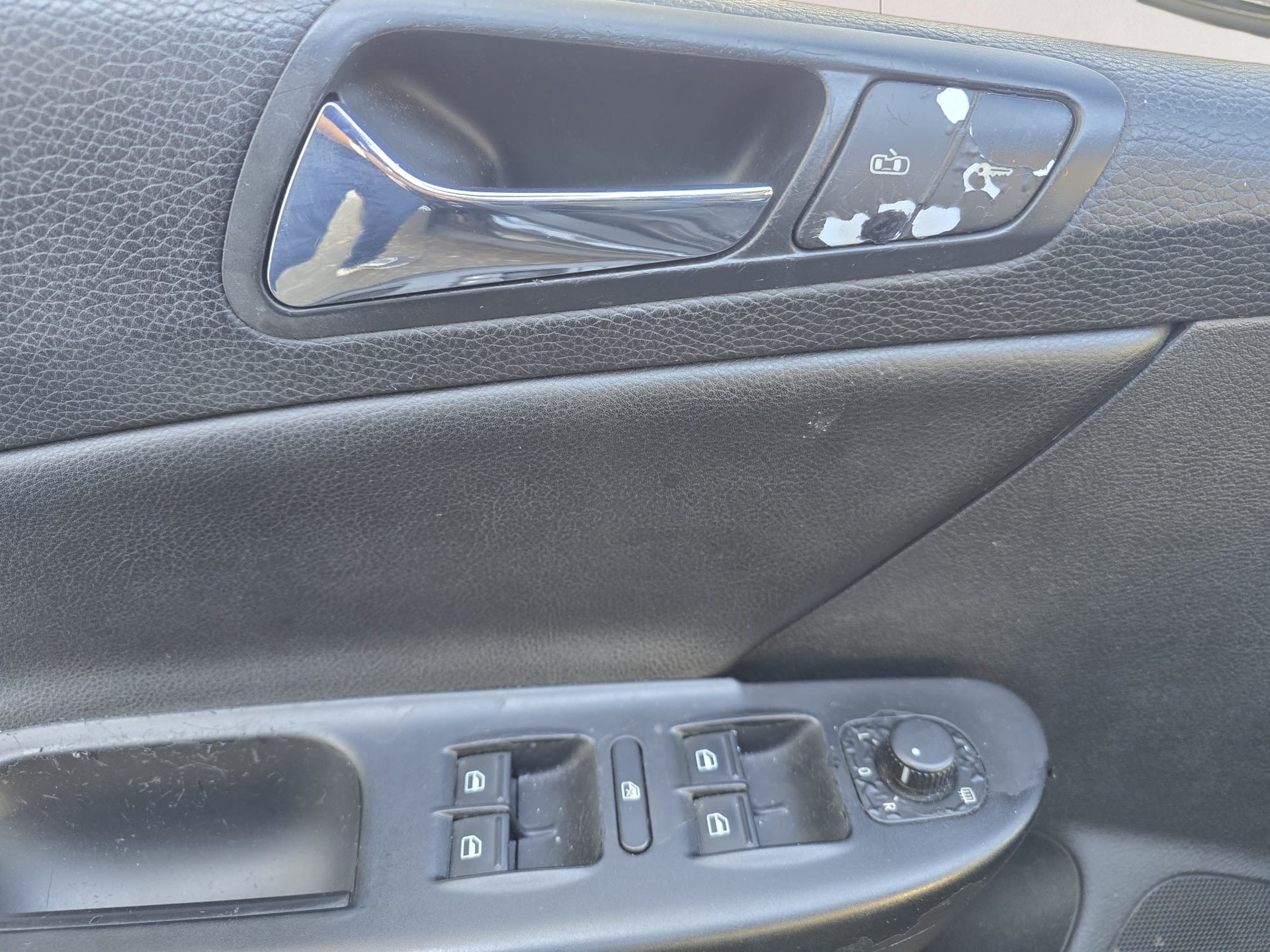 VW Passat Variant 2.0T FSI Comfortline-image-17