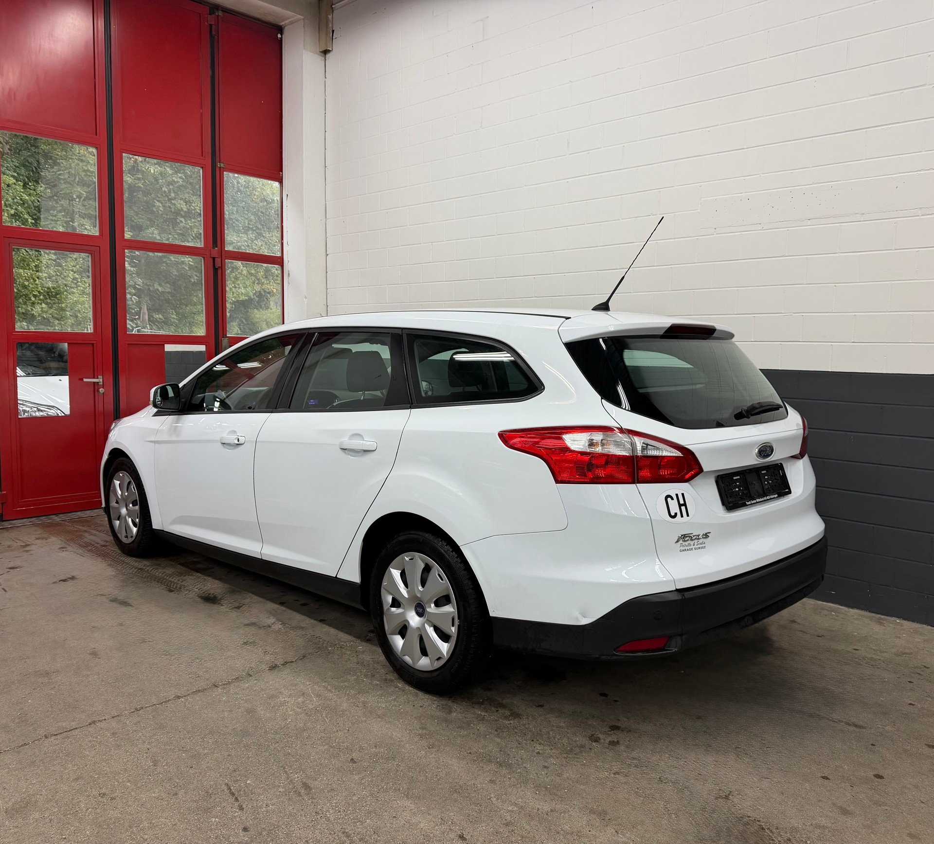 FORD Focus 1.6i VCT Carving PowerShift //NEU AB MFK!-image-4