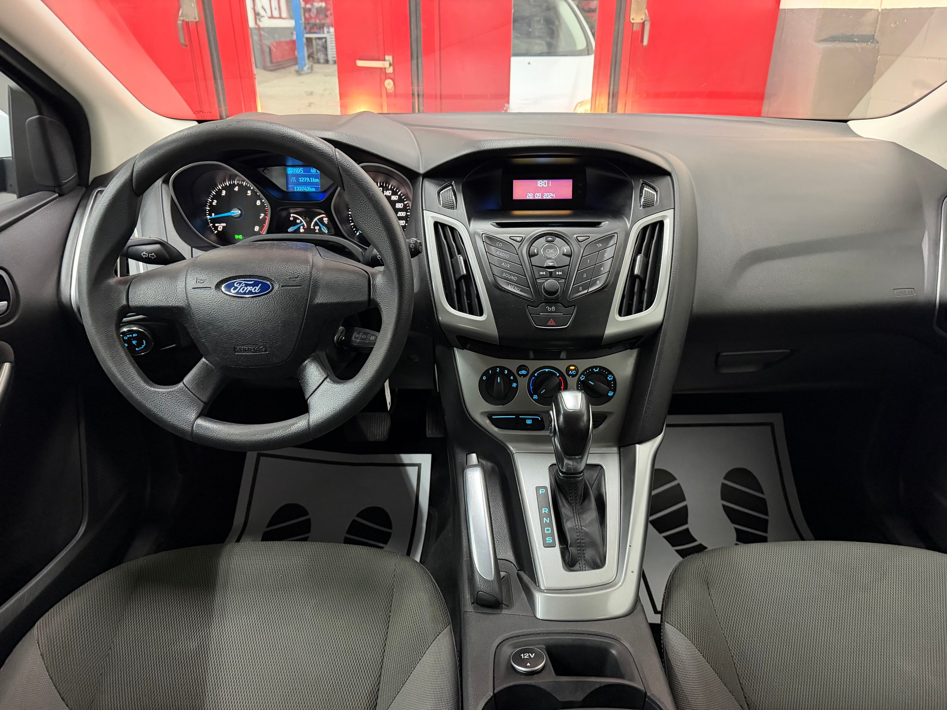 FORD Focus 1.6i VCT Carving PowerShift //NEU AB MFK!-image-8