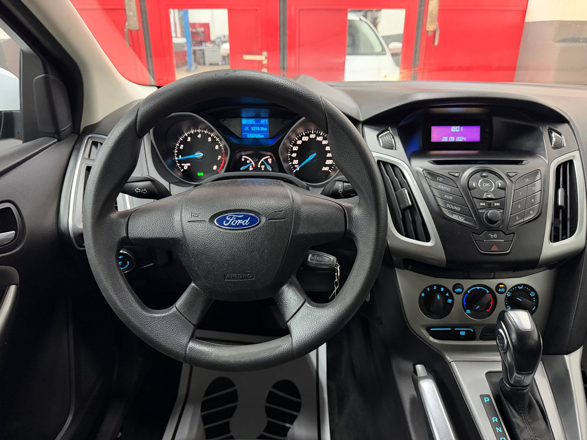 FORD Focus 1.6i VCT Carving PowerShift //NEU AB MFK!-image-9