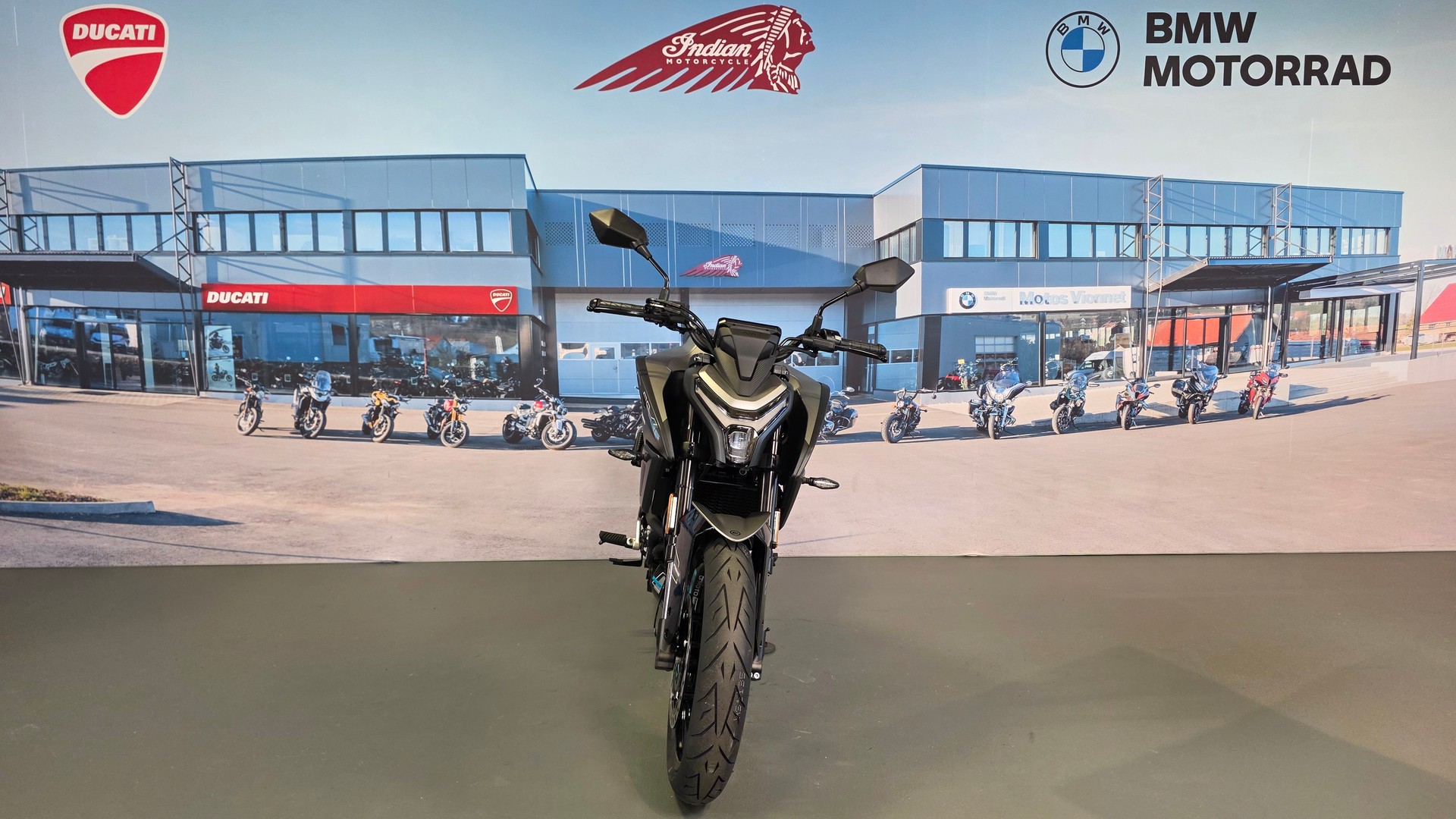 CF MOTO 125NK-showroom-element-1