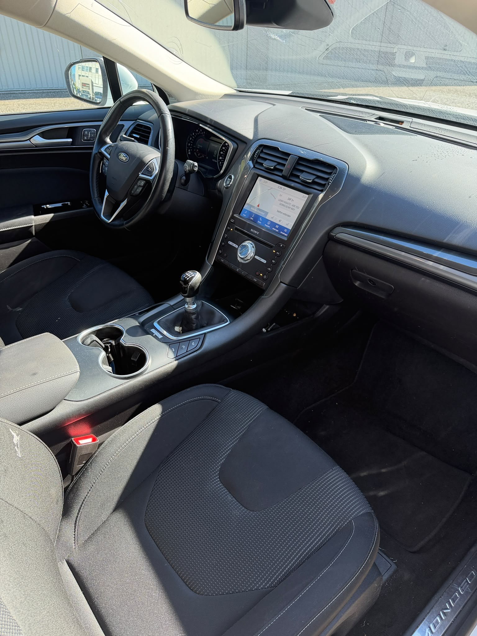 FORD Mondeo 2.0 TDCi Titanium-image-10