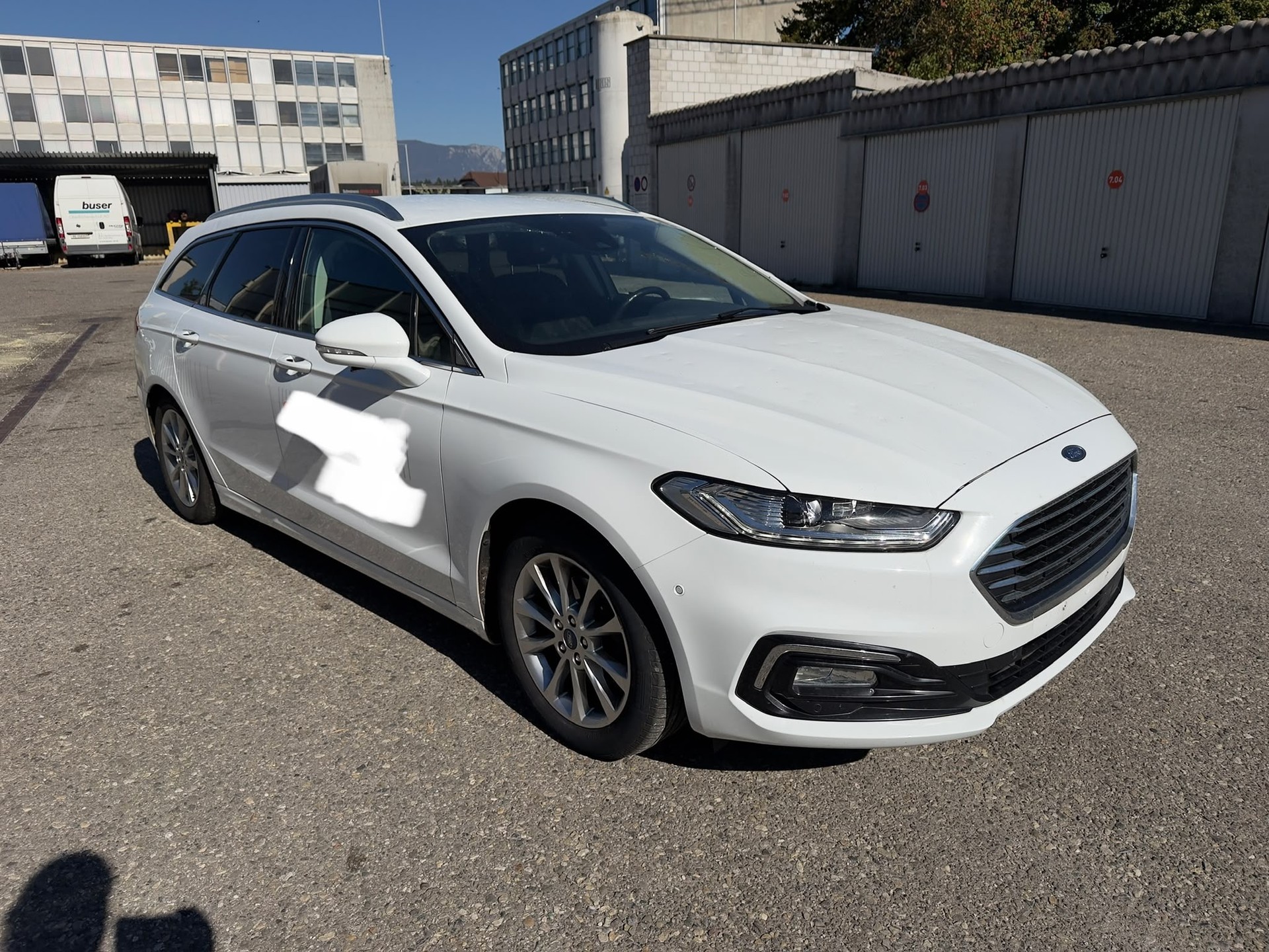 FORD Mondeo 2.0 TDCi Titanium-image-1
