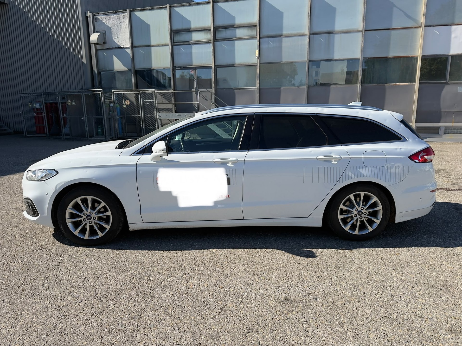 FORD Mondeo 2.0 TDCi Titanium-image-6