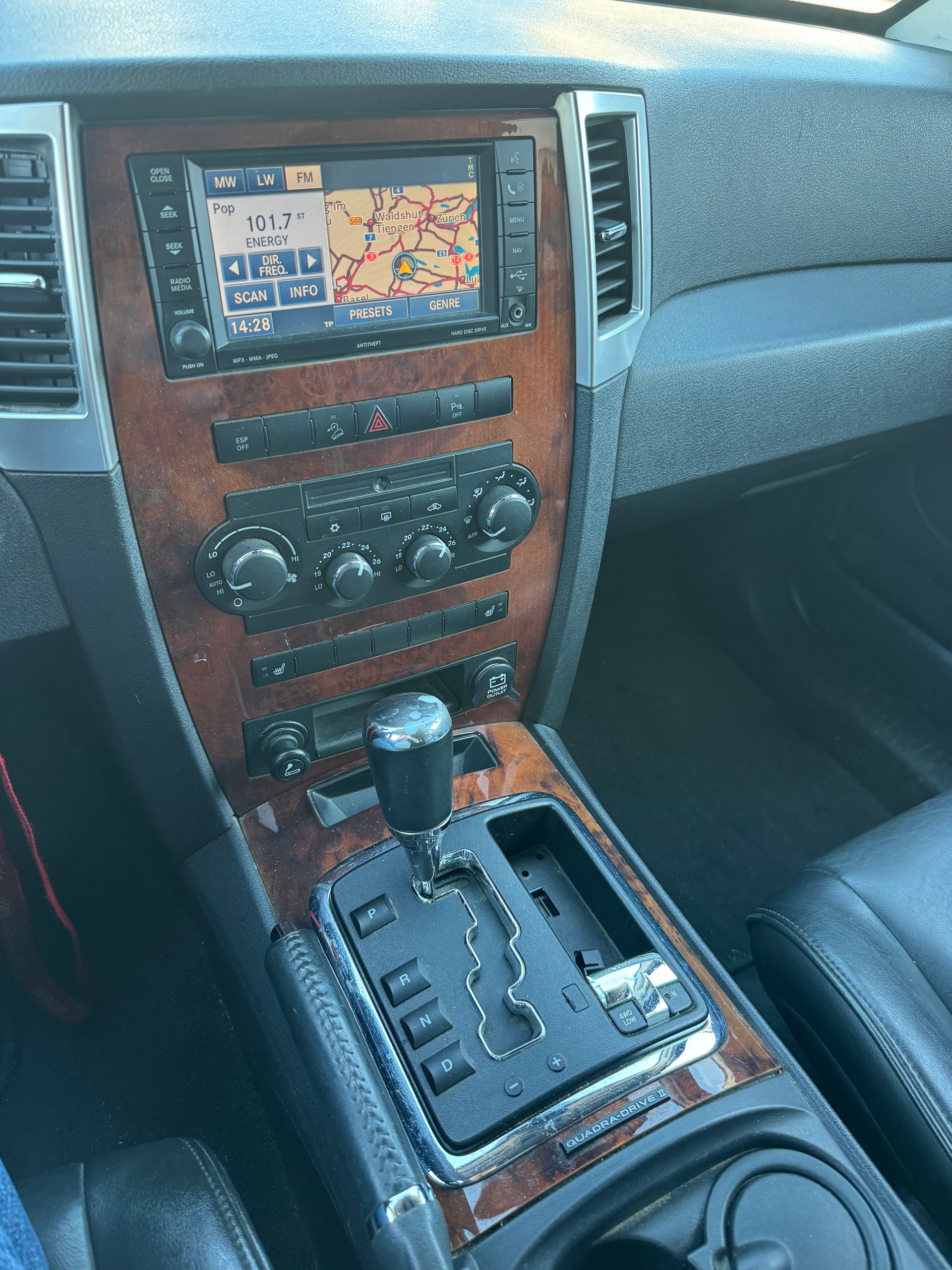 JEEP Gr.Cherokee 3.0 CRD Overland Automatic-image-9
