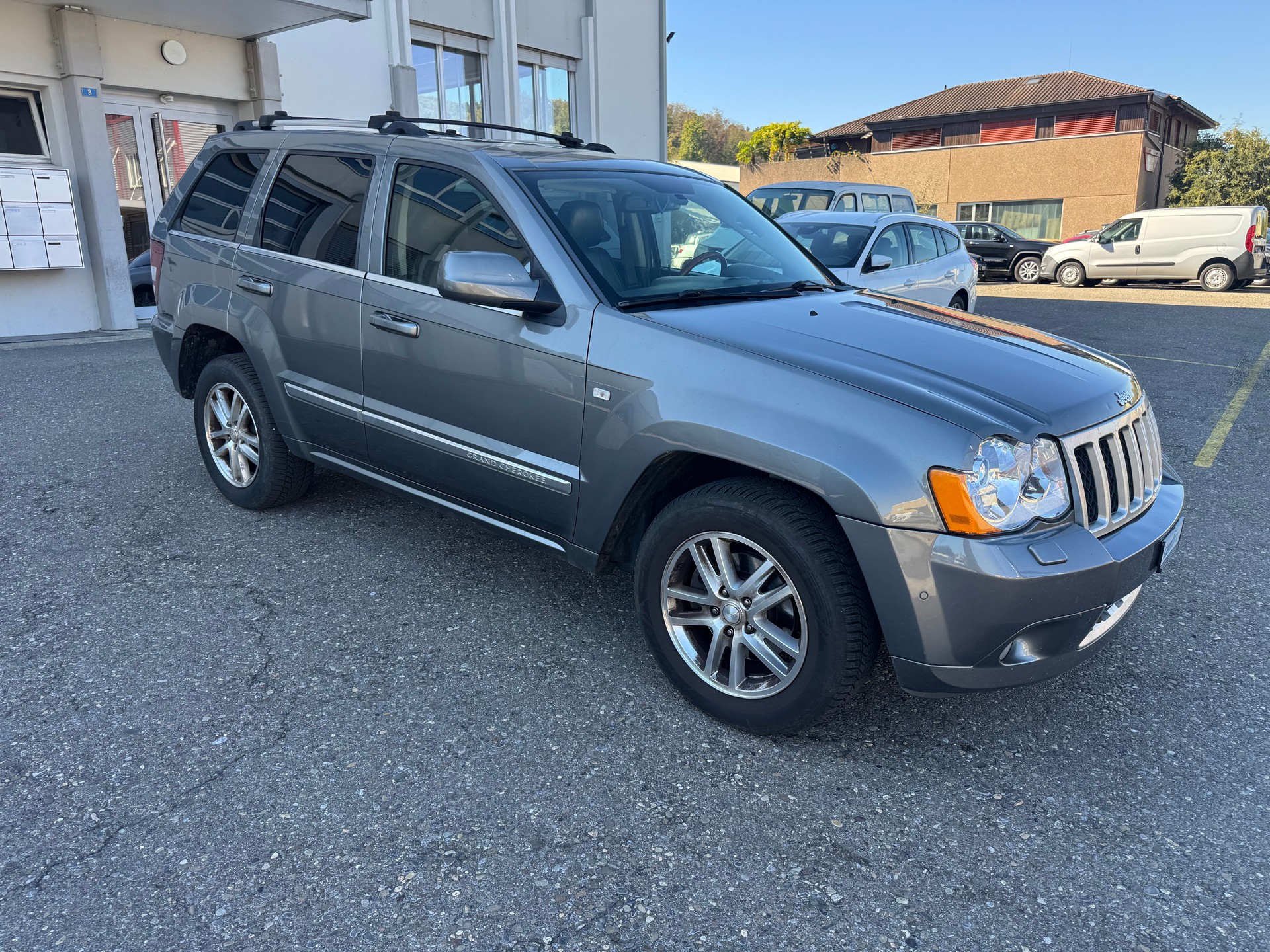JEEP Gr.Cherokee 3.0 CRD Overland Automatic-image-1