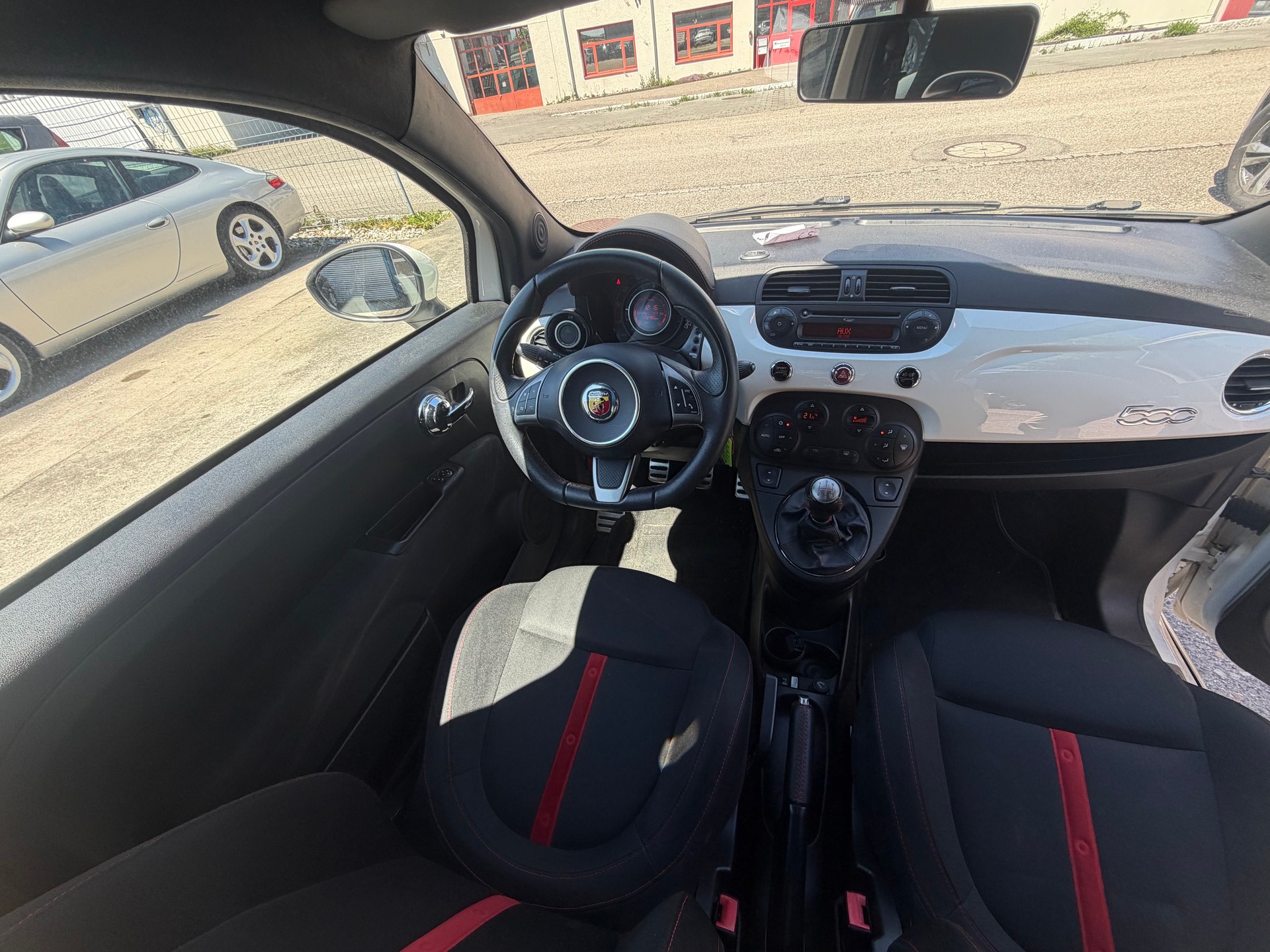 FIAT 500 1.4 16V Turbo Abarth-image-8