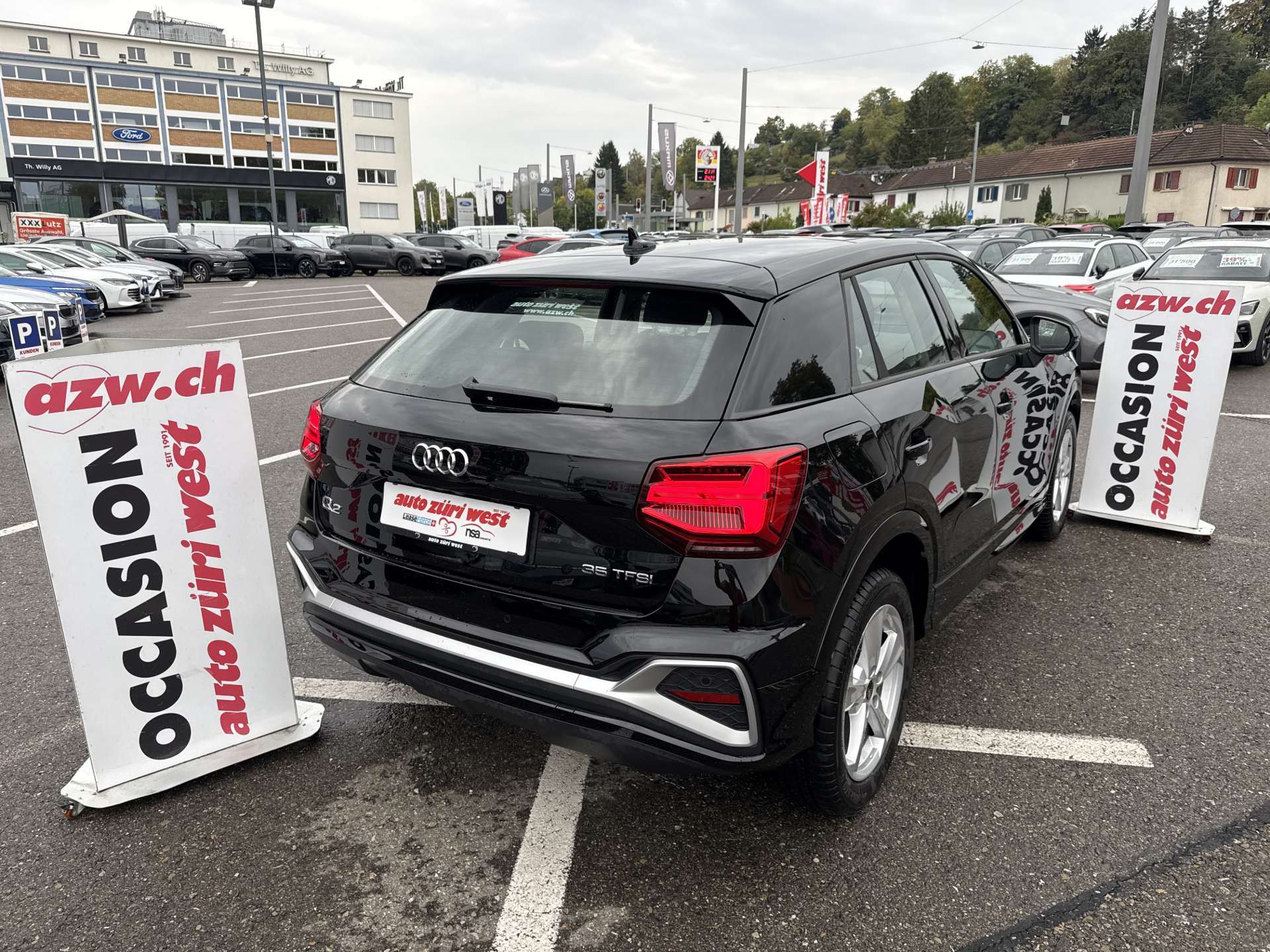 AUDI Q2 35 TFSi S-Line S-Tronic Automat-image-2