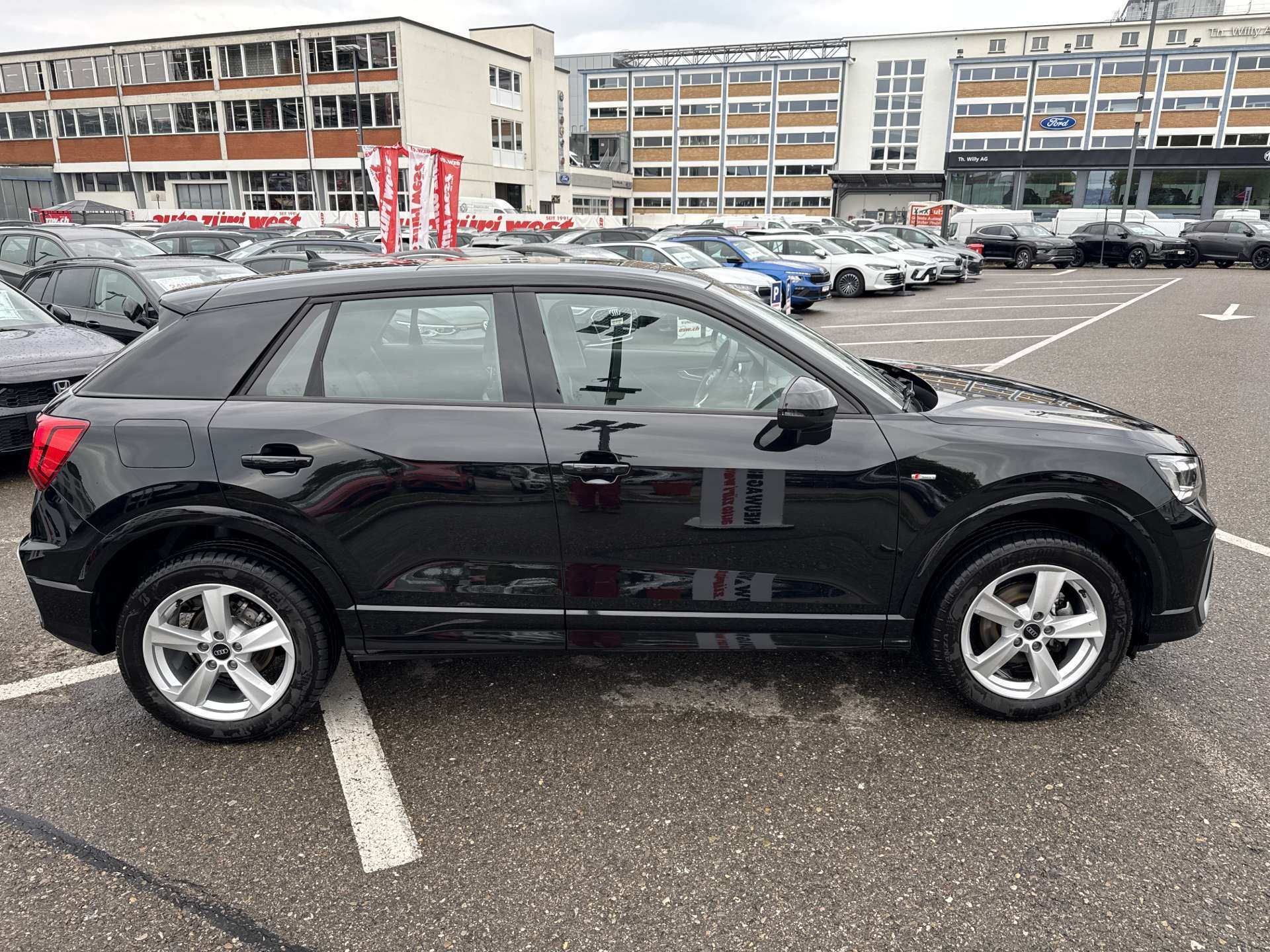 AUDI Q2 35 TFSi S-Line S-Tronic Automat-image-10