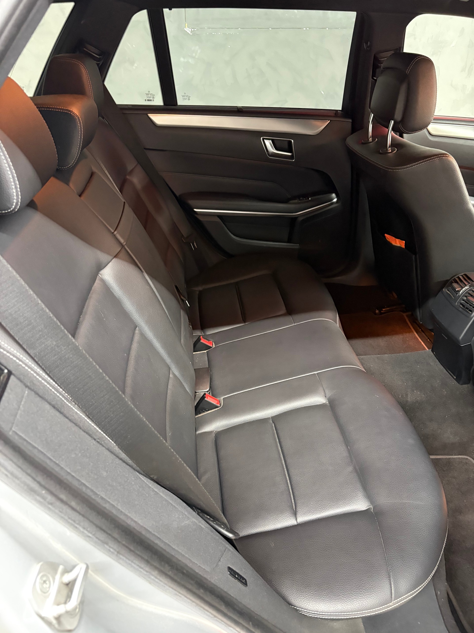 MERCEDES-BENZ E 250 CDI Avantgarde 4Matic 7G-Tronic-image-11