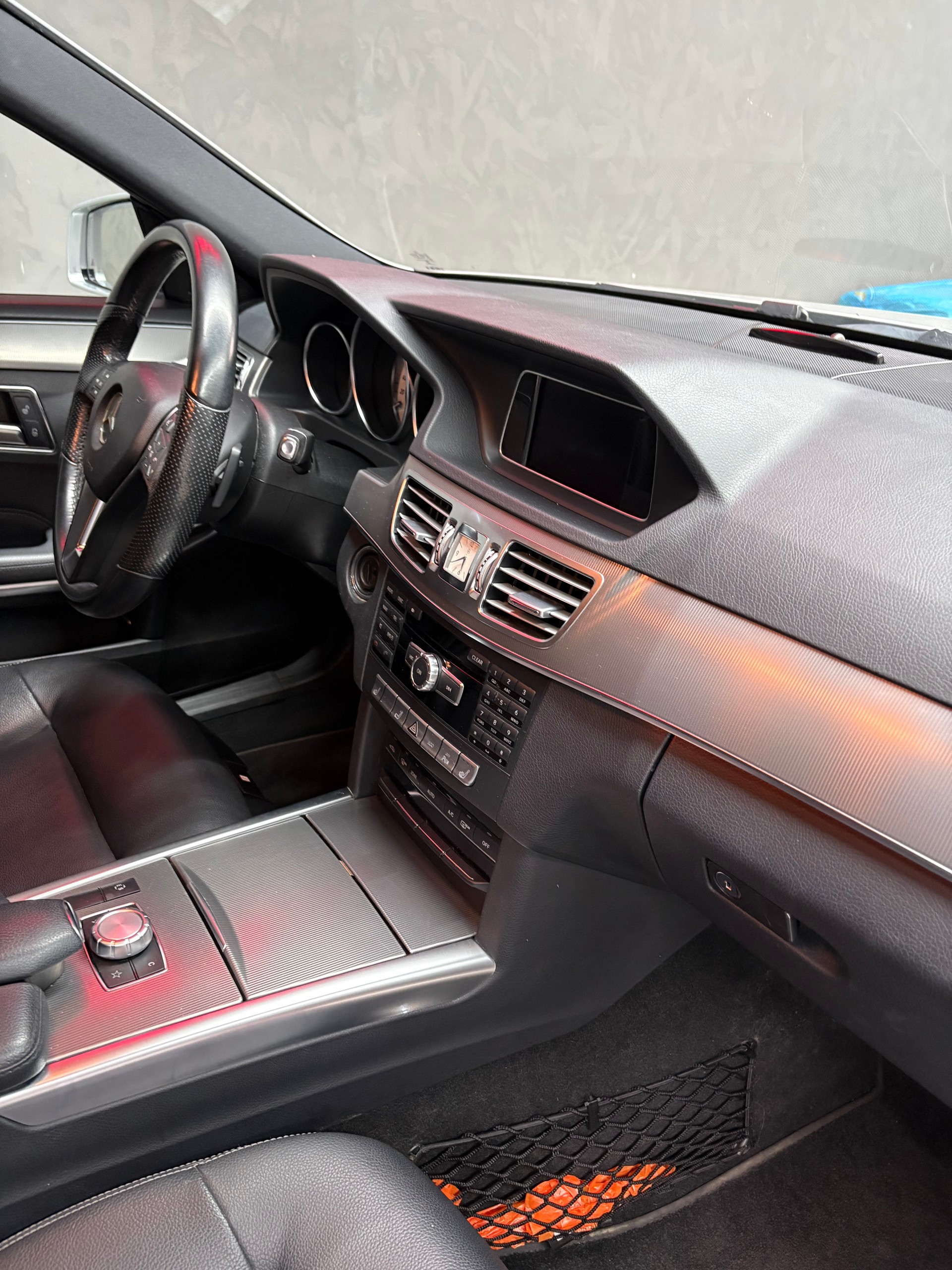 MERCEDES-BENZ E 250 CDI Avantgarde 4Matic 7G-Tronic-image-9
