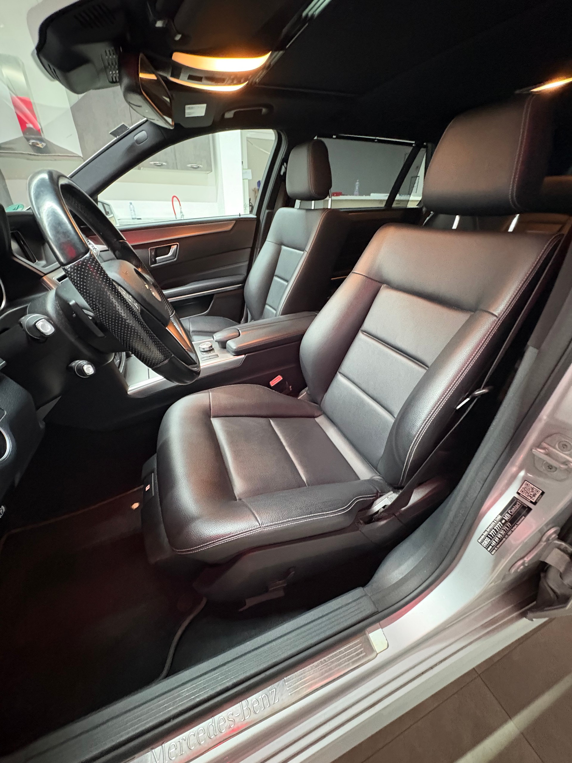 MERCEDES-BENZ E 250 CDI Avantgarde 4Matic 7G-Tronic-image-6