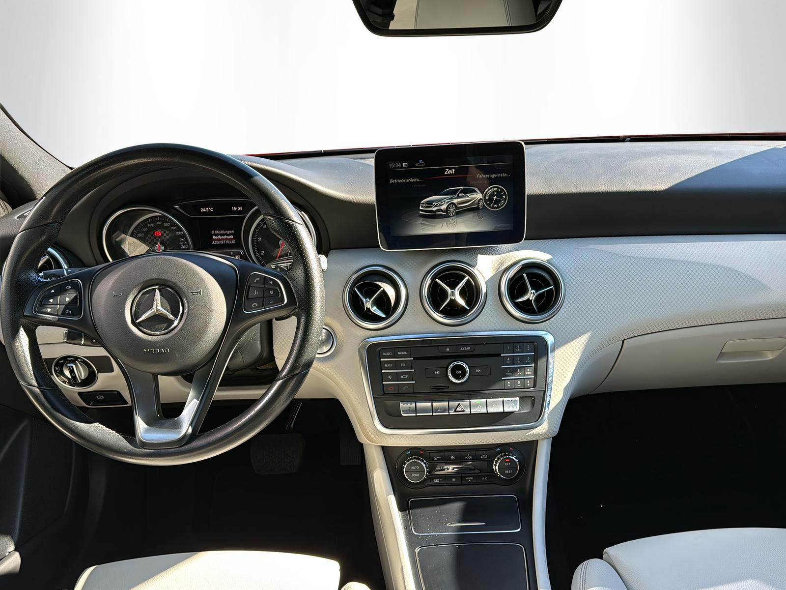MERCEDES-BENZ A-Klasse W176 A 200 Urban-image-10