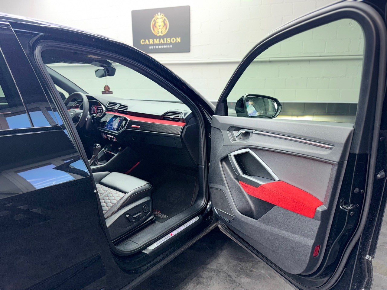 AUDI RS Q3 Sportback quattro S tronic | Bang & Olufsen | ACC | Ambiente | Carbon | Anhängerkupplung | Alcantara-image-23