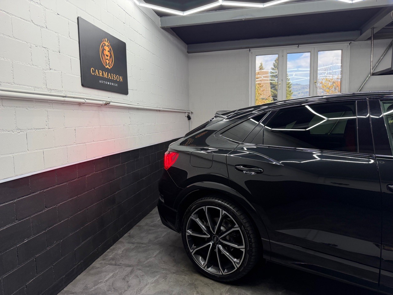 AUDI RS Q3 Sportback quattro S tronic | Bang & Olufsen | ACC | Ambiente | Carbon | Anhängerkupplung | Alcantara-image-4