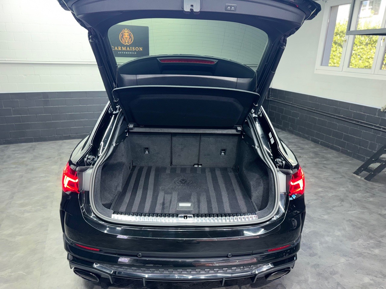 AUDI RS Q3 Sportback quattro S tronic | Bang & Olufsen | ACC | Ambiente | Carbon | Anhängerkupplung | Alcantara-image-21