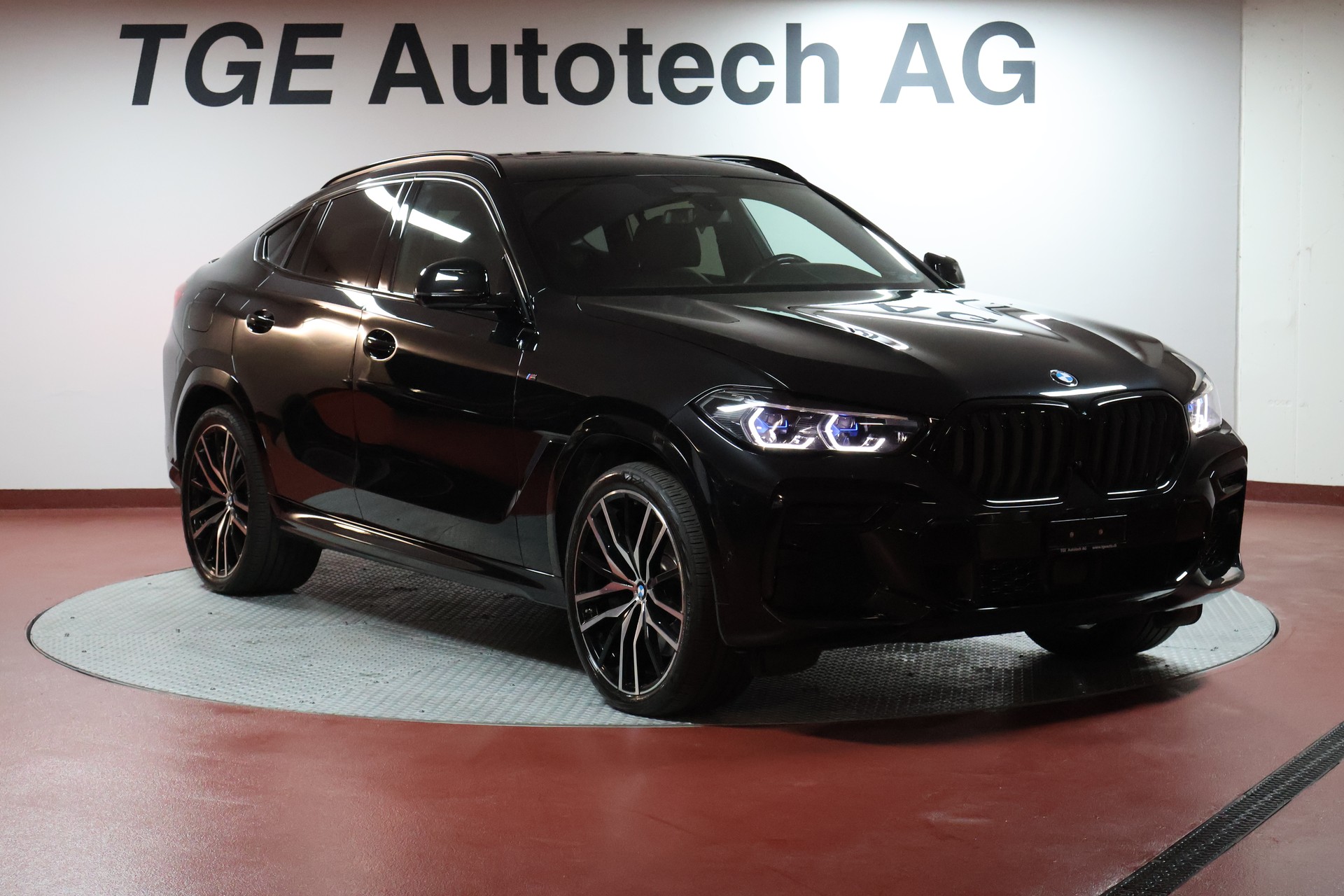 BMW X6 xDrive 48V 40d Steptronic M Sport-image-2