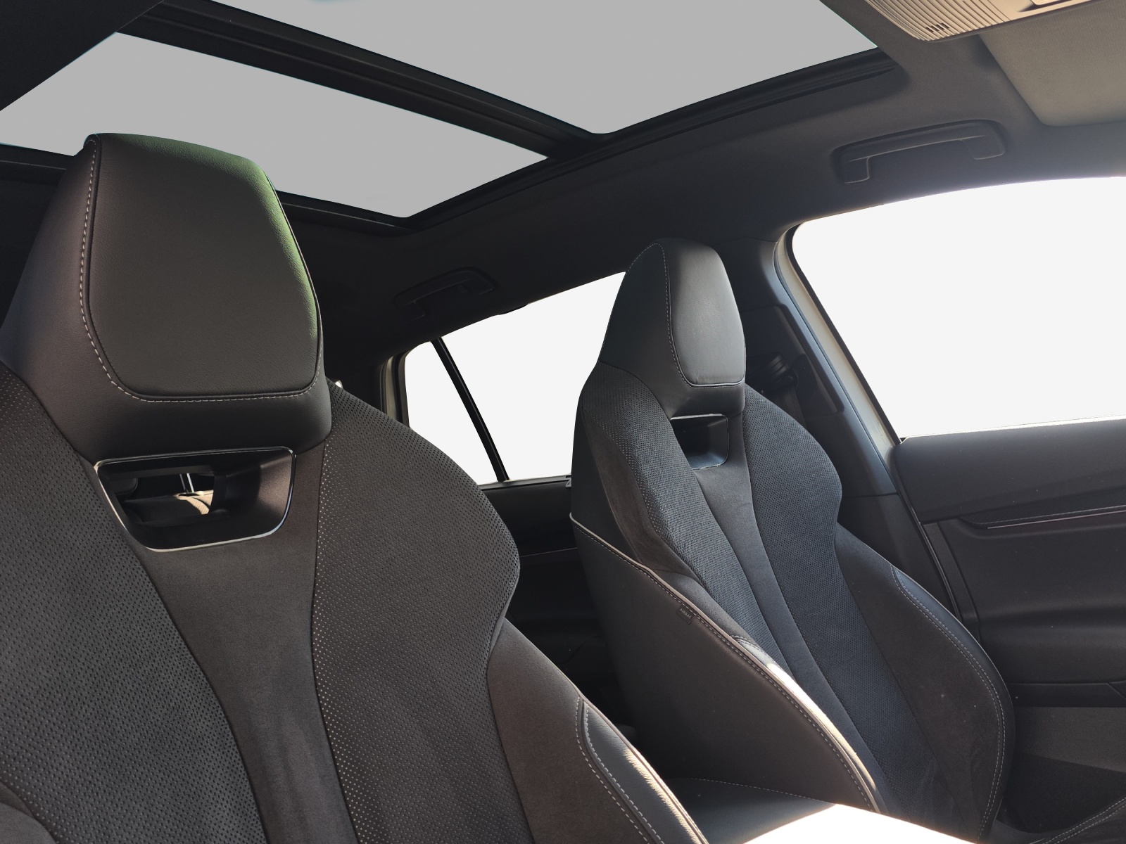 SKODA Enyaq iV 80x SportLine-image-15