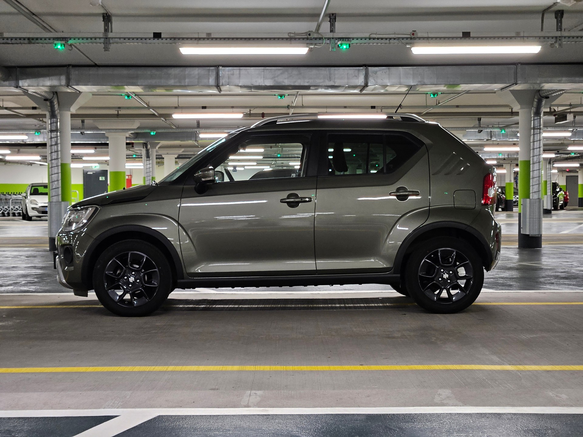 SUZUKI Ignis 1.2i Compact Top Hybrid 4x4-image-1