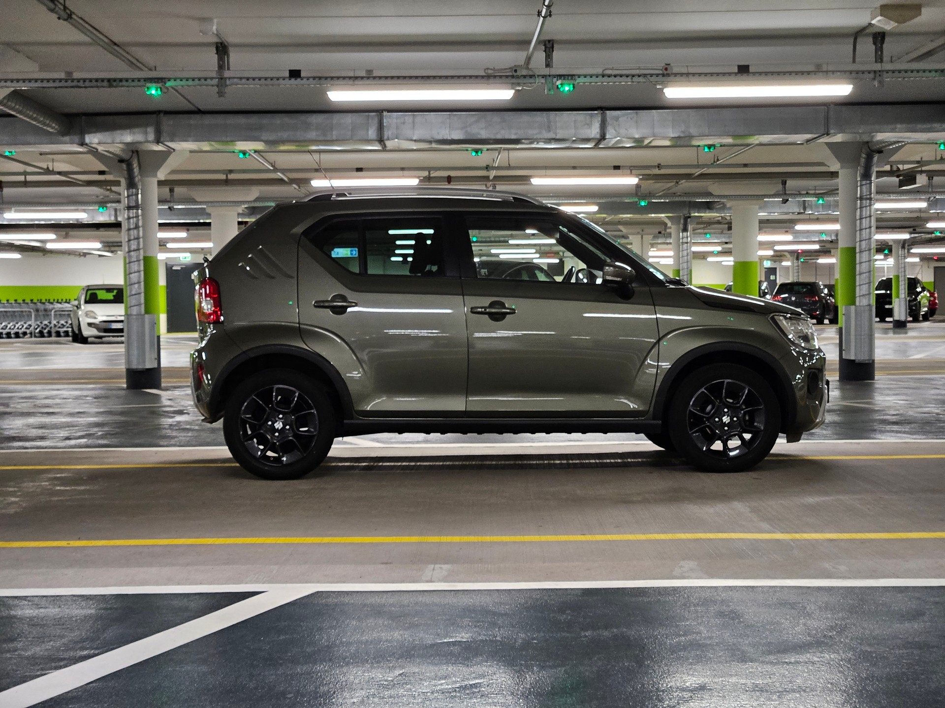 SUZUKI Ignis 1.2i Compact Top Hybrid 4x4-image-5