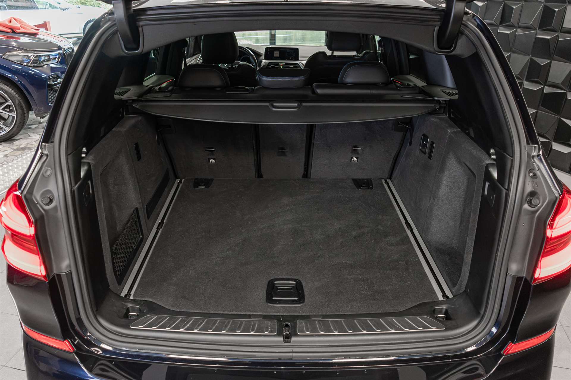 BMW X3 xDrive 30d Individual M Sport Steptronic-image-24