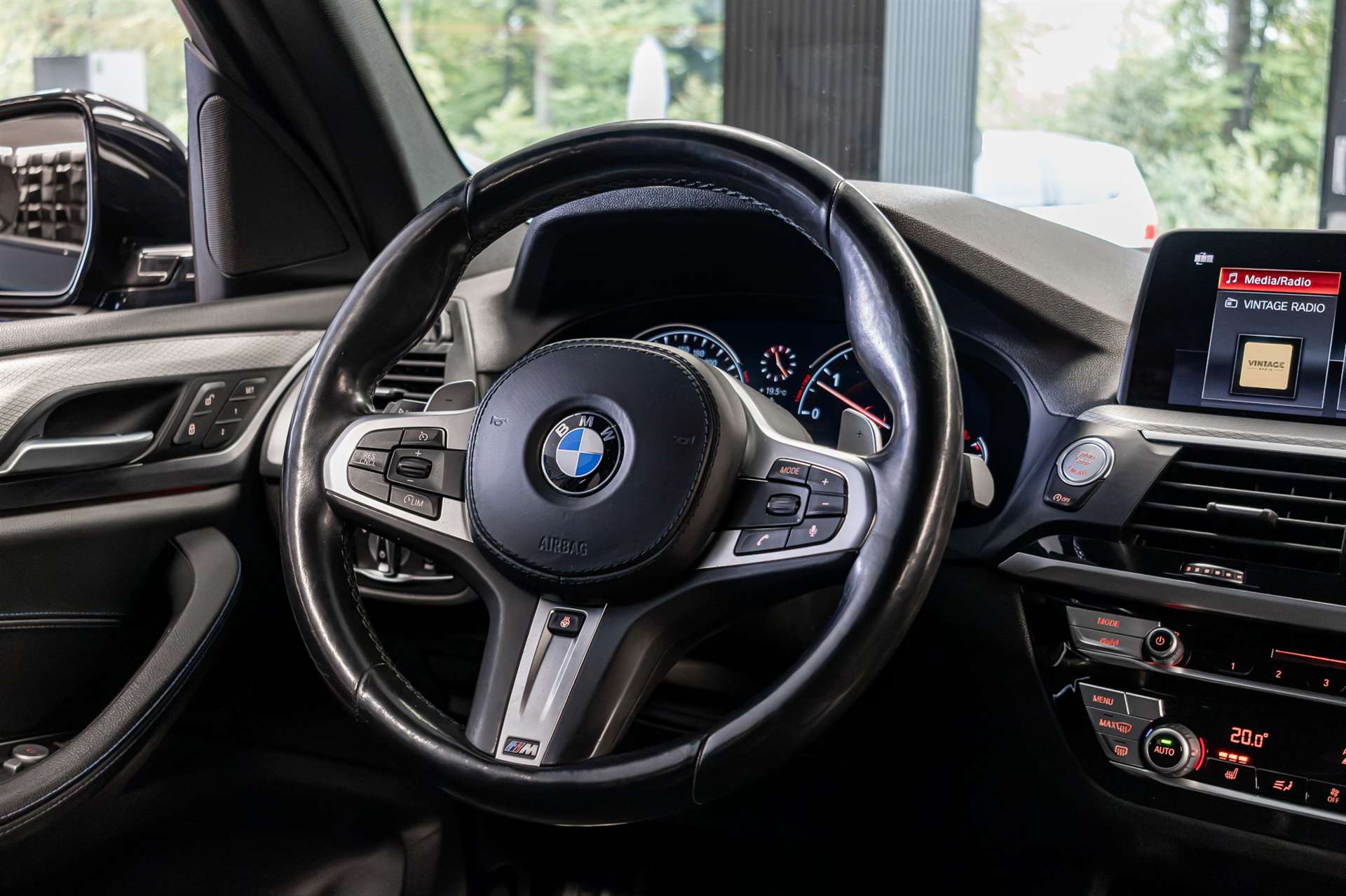 BMW X3 xDrive 30d Individual M Sport Steptronic-image-6