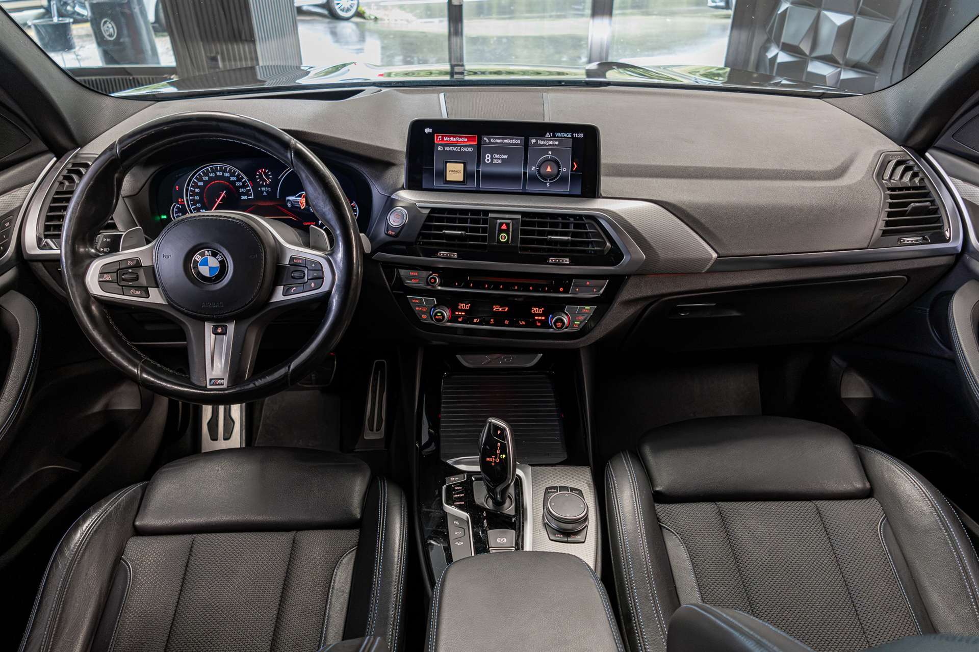 BMW X3 xDrive 30d Individual M Sport Steptronic-image-5