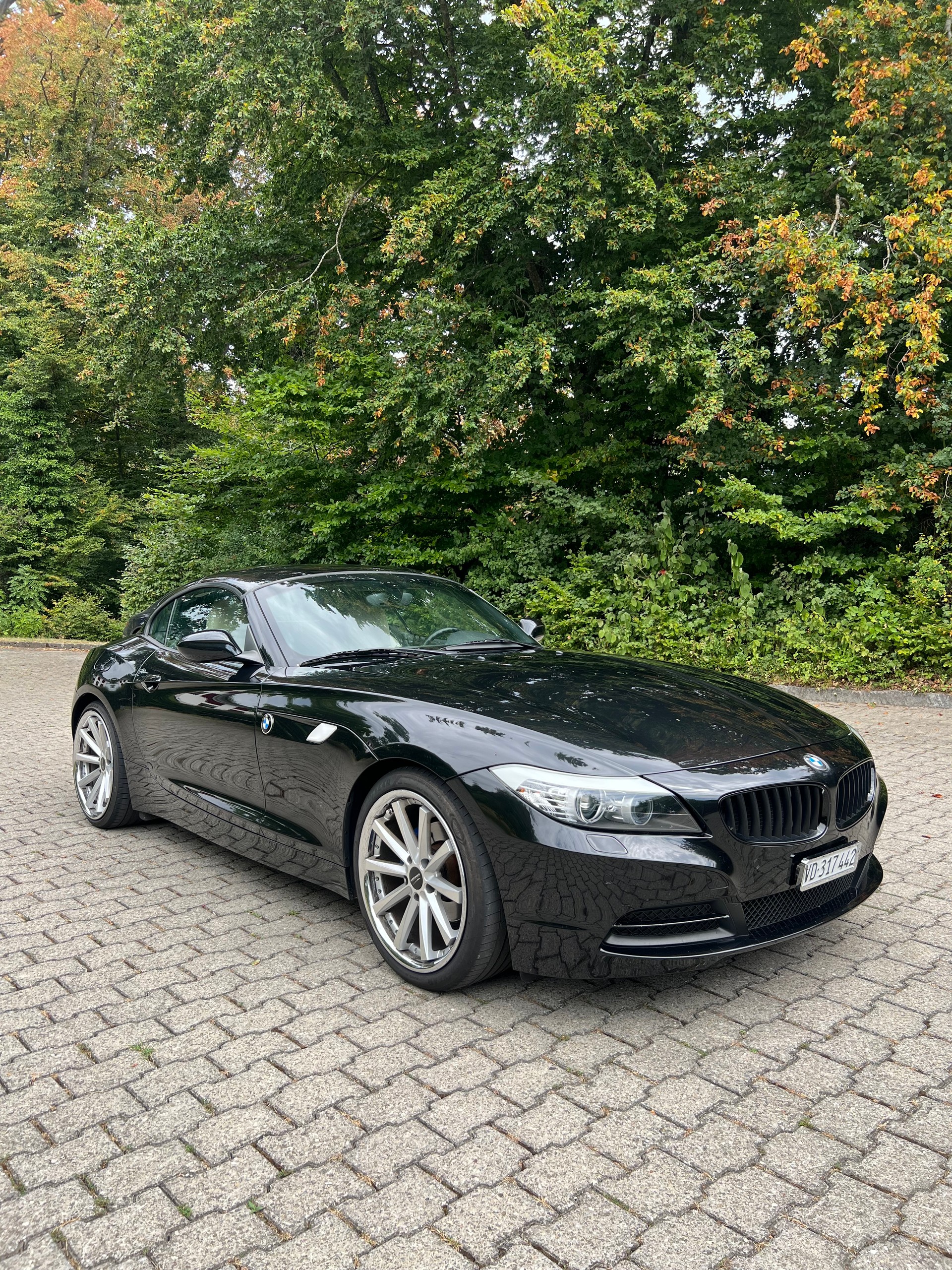 BMW 2.3i sDrive-image-1