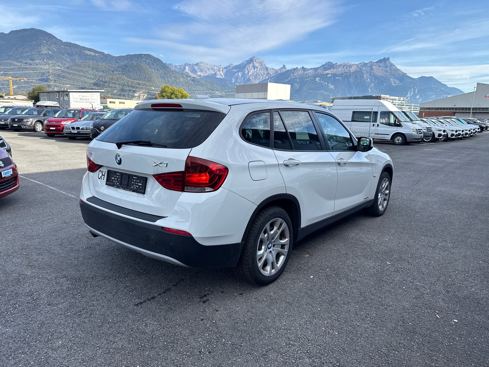 BMW X1 sDrive 18i-image-3
