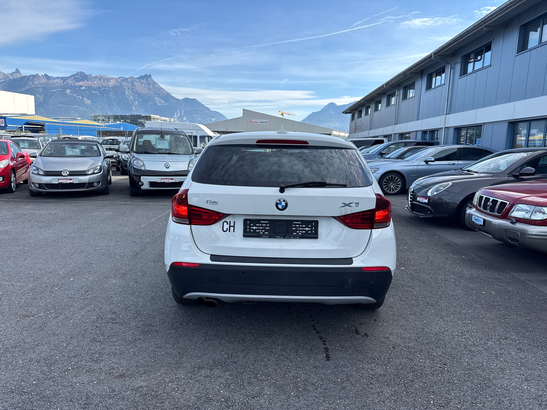 BMW X1 sDrive 18i-image-4