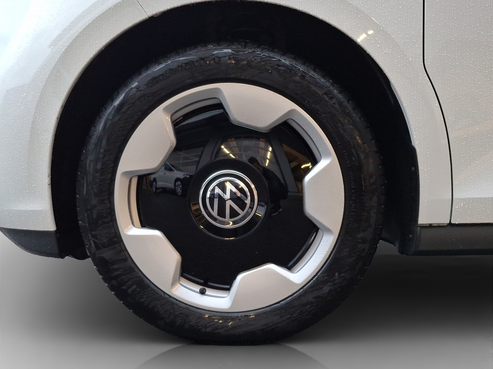 VW ID. Buzz Cargo Pro 4Motion-image-13