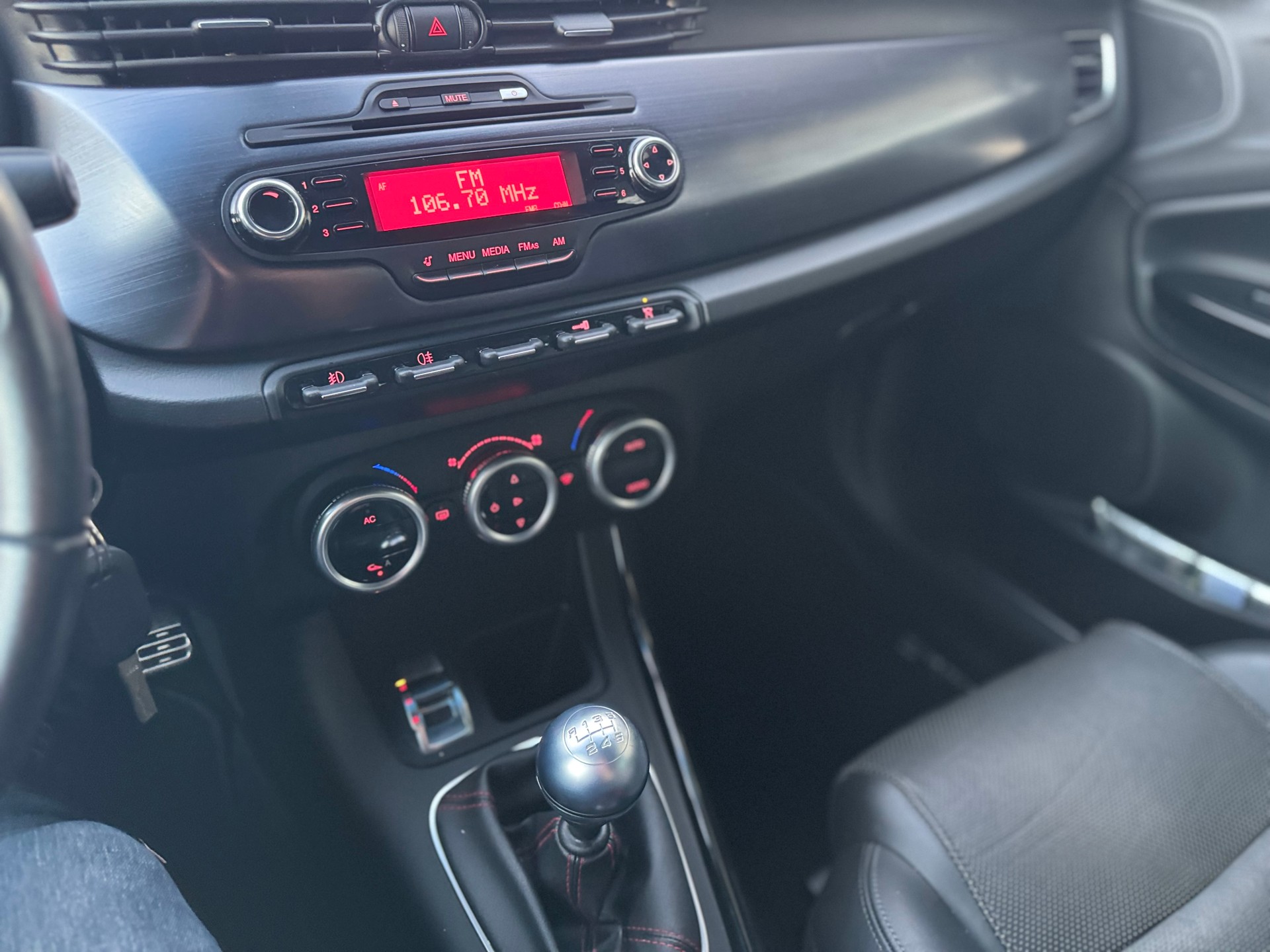 ALFA ROMEO Giulietta 1750 TBi Quadrifoglio Verde-image-9
