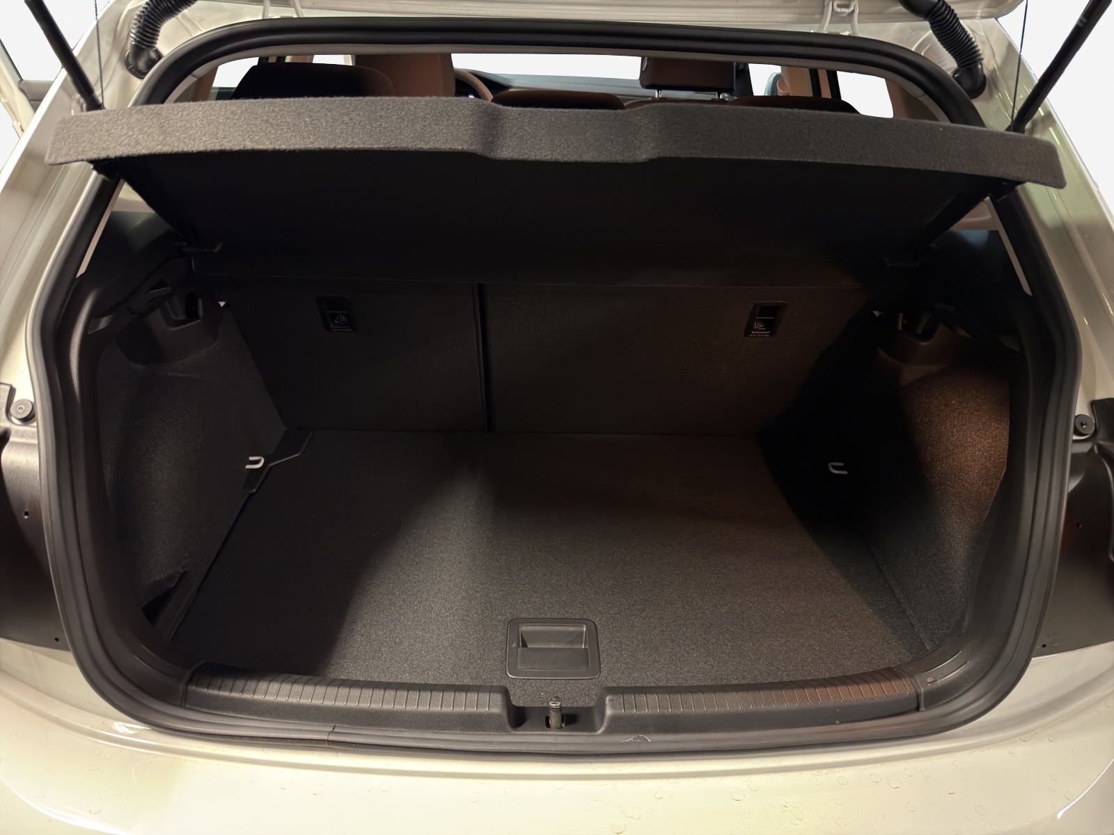 VW Polo 1.0 TSI Trend-image-11