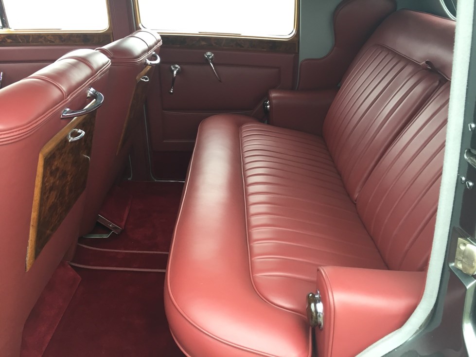 BENTLEY MK VI Saloon-image-7