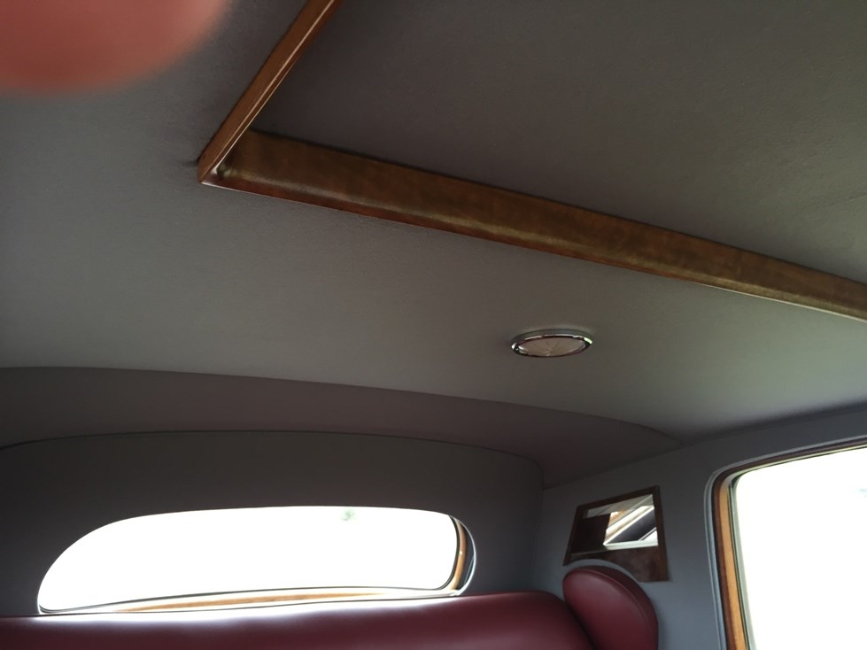 BENTLEY MK VI Saloon-image-10