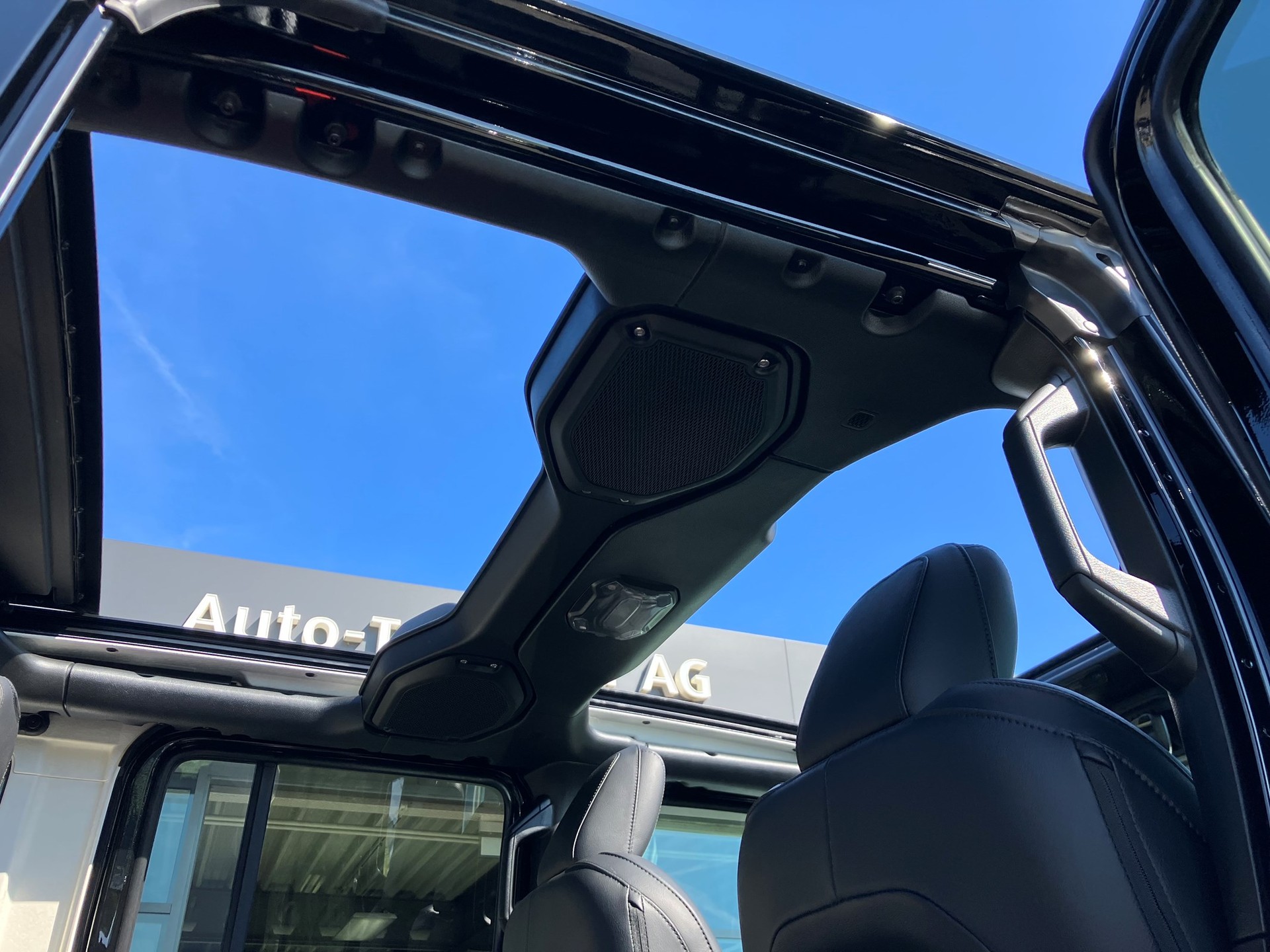 JEEP Wrangler 2.0 PHEV Unlimited Overland Automatic POWER-Soft Top-image-6